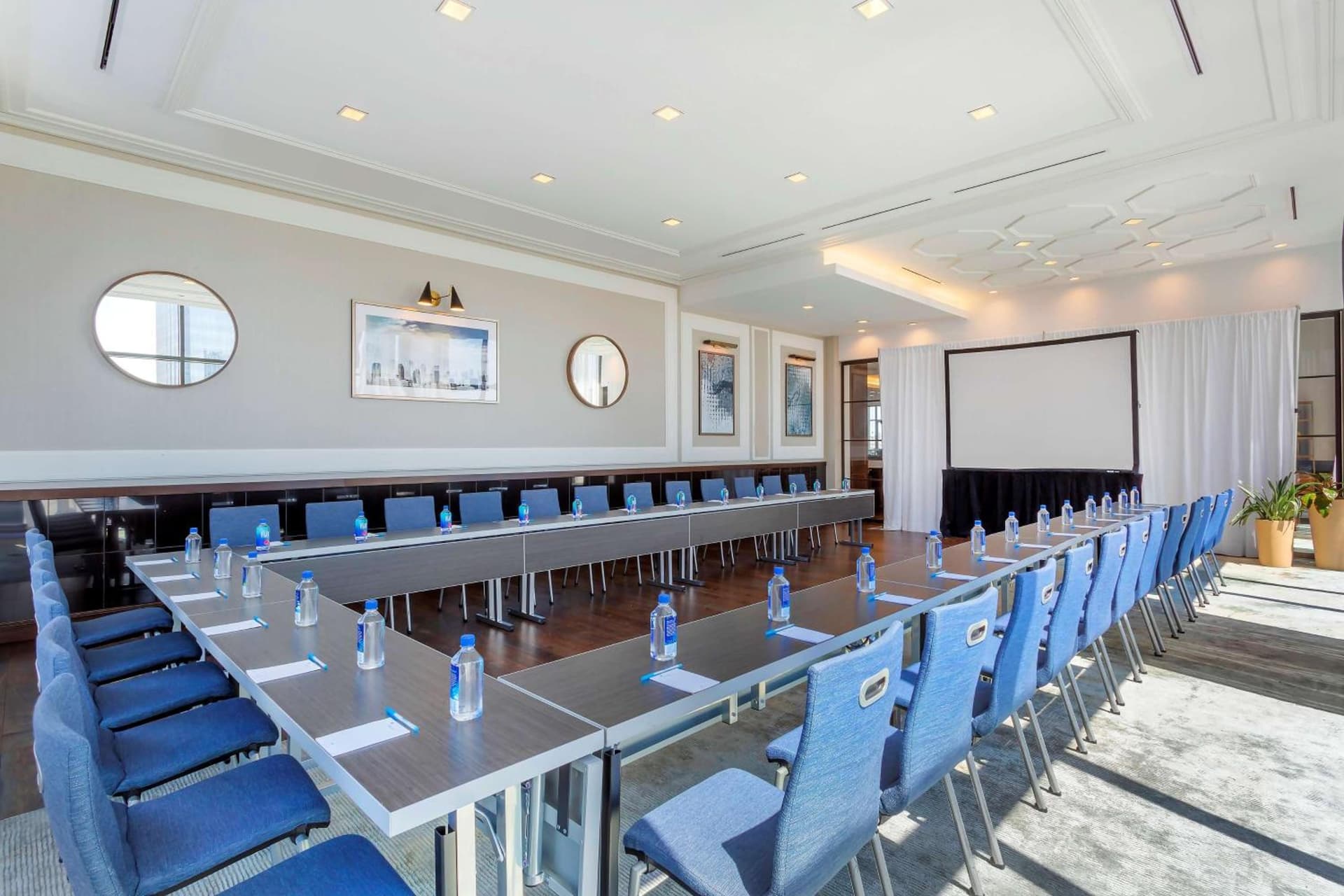 Hyatt House Jersey City gallery photo in Jersey City, NJ — image 22