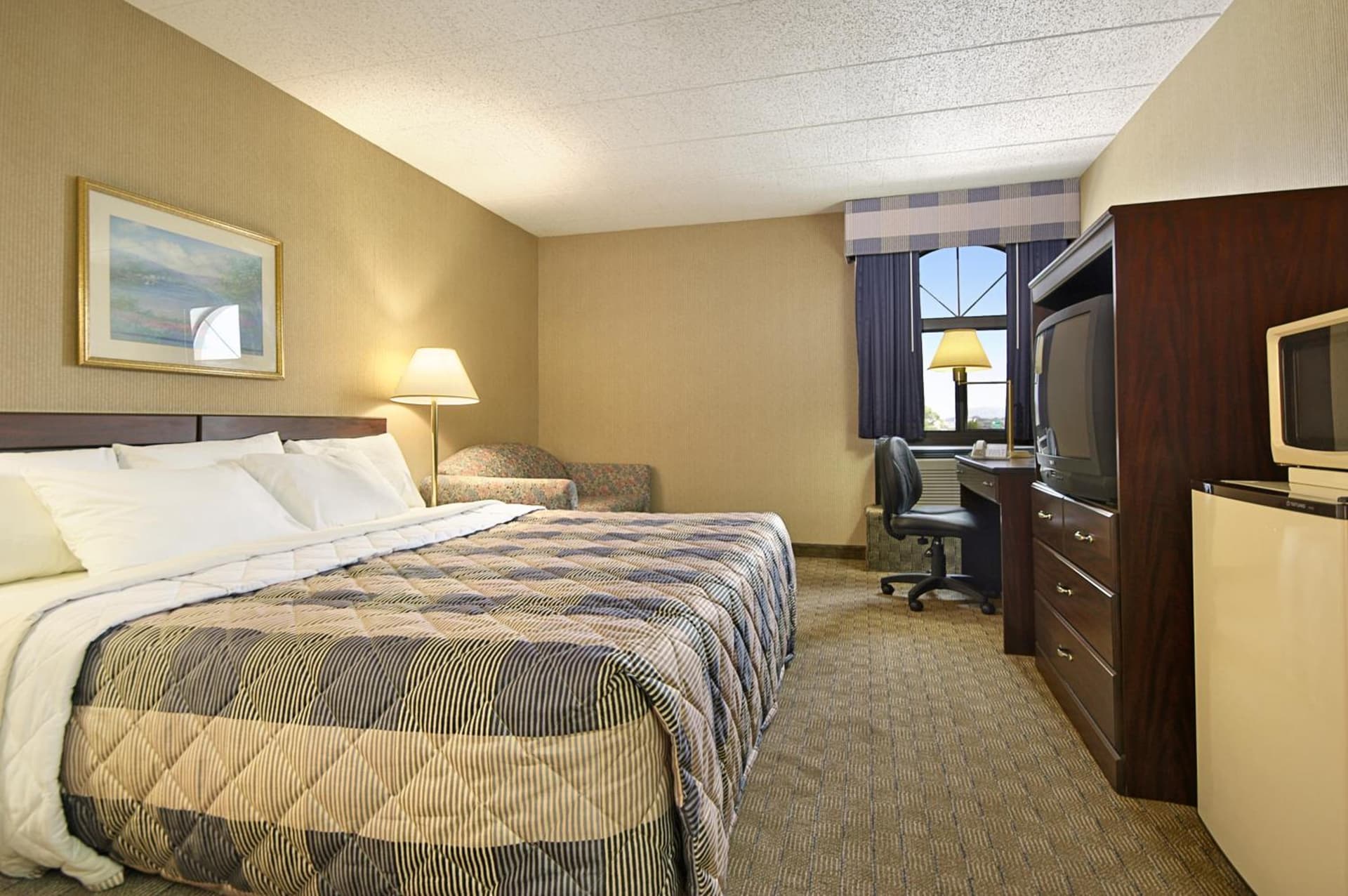 Days Inn by Wyndham Reading Wyomissing gallery photo in Reading, PA — image 10