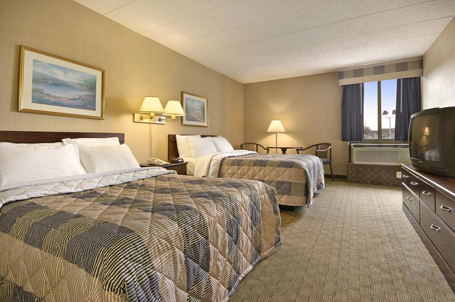 Days Inn by Wyndham Reading Wyomissing gallery photo in Reading, PA — image 9