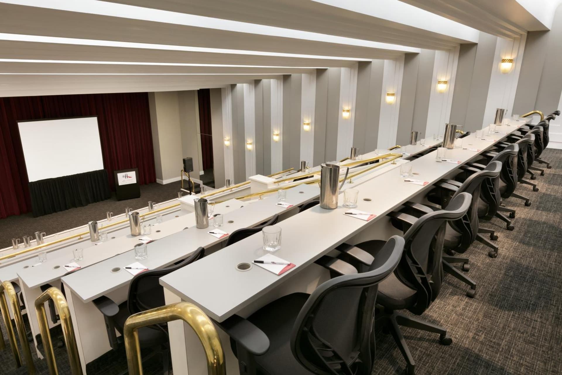DoubleTree by Hilton New York-LaGuardia gallery photo in Queens, NY — image 50