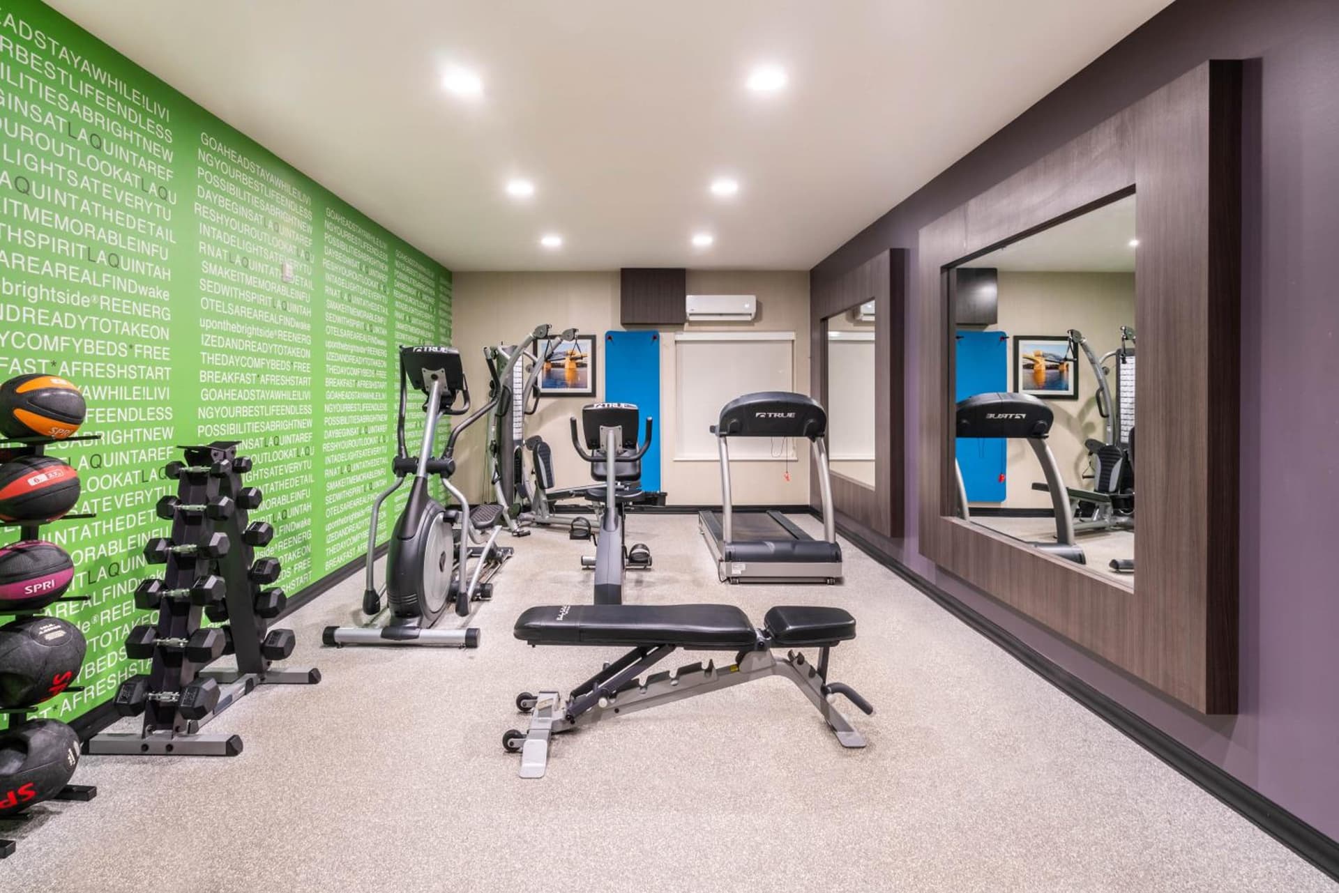 La Quinta by Wyndham Chattanooga - Lookout Mtn gallery photo in Chattanooga, TN — image 37