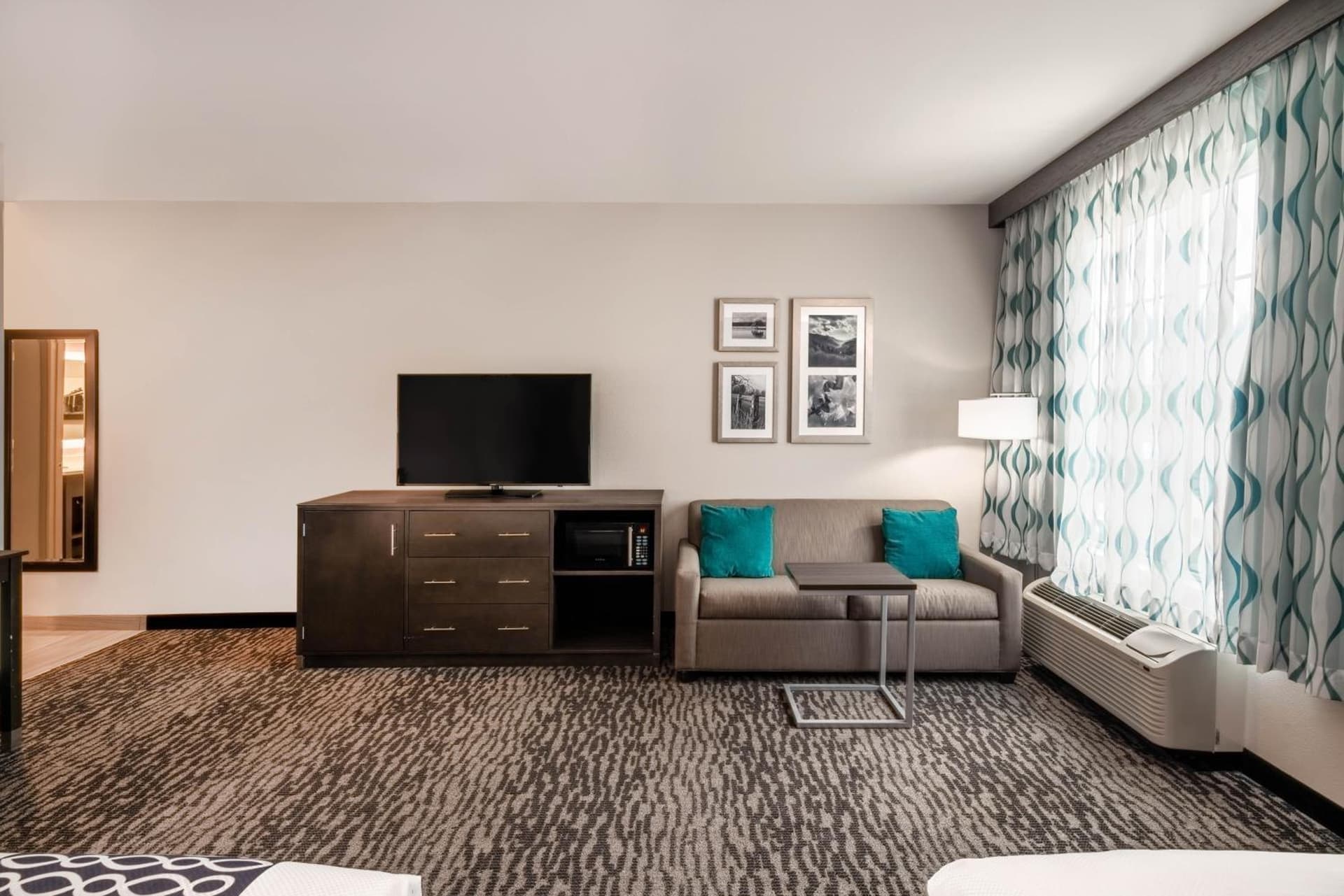 La Quinta by Wyndham Chattanooga - Lookout Mtn gallery photo in Chattanooga, TN — image 71