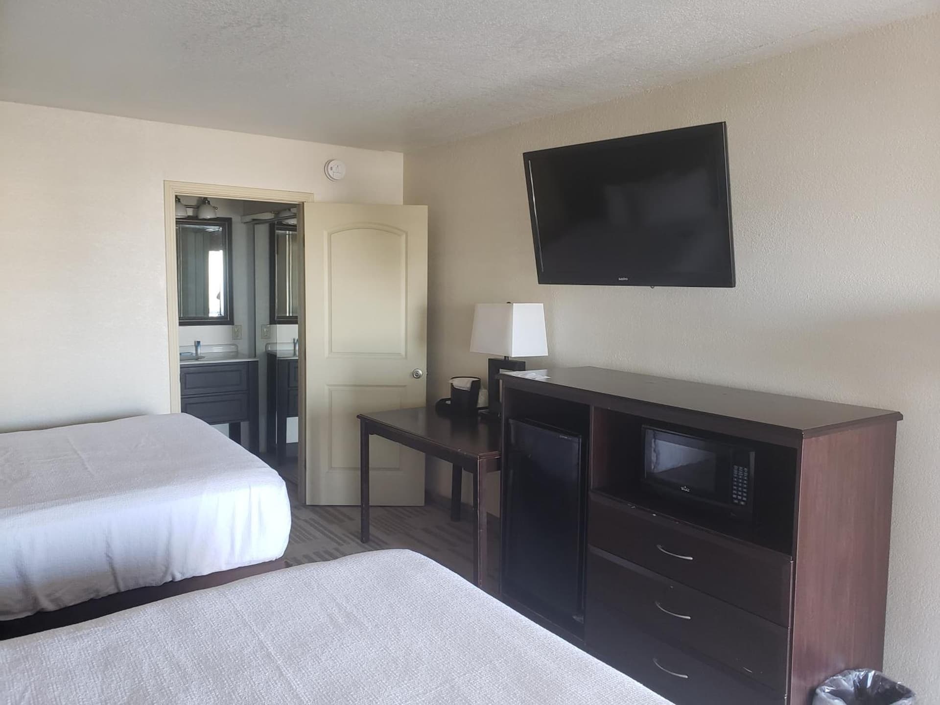 Grand Texan Hotel and Convention Center property views in Midland, TX — gallery photo 3