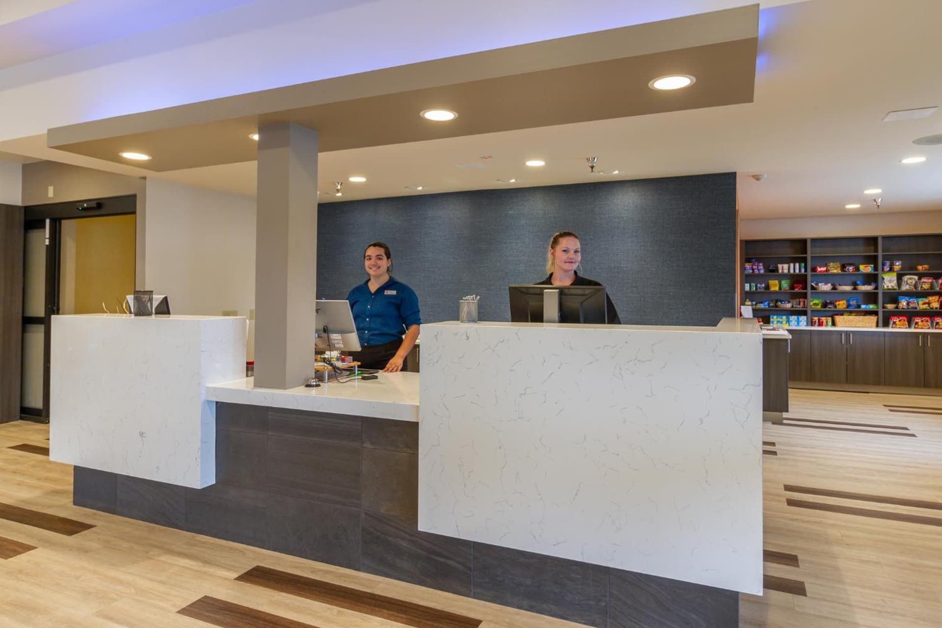 Red Lion Templin's Hotel on the River interior in Post Falls, ID — gallery photo 2