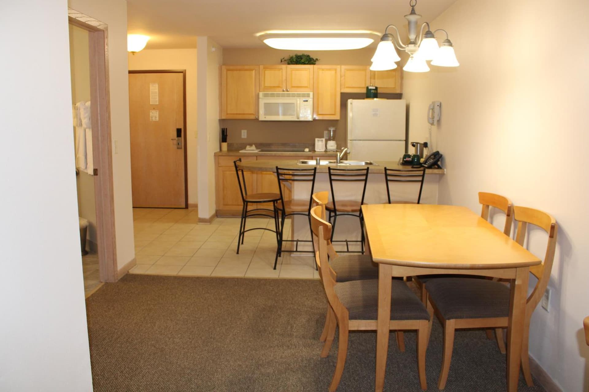 Mill Creek Hotel property views in Lake Geneva, WI — gallery photo 3