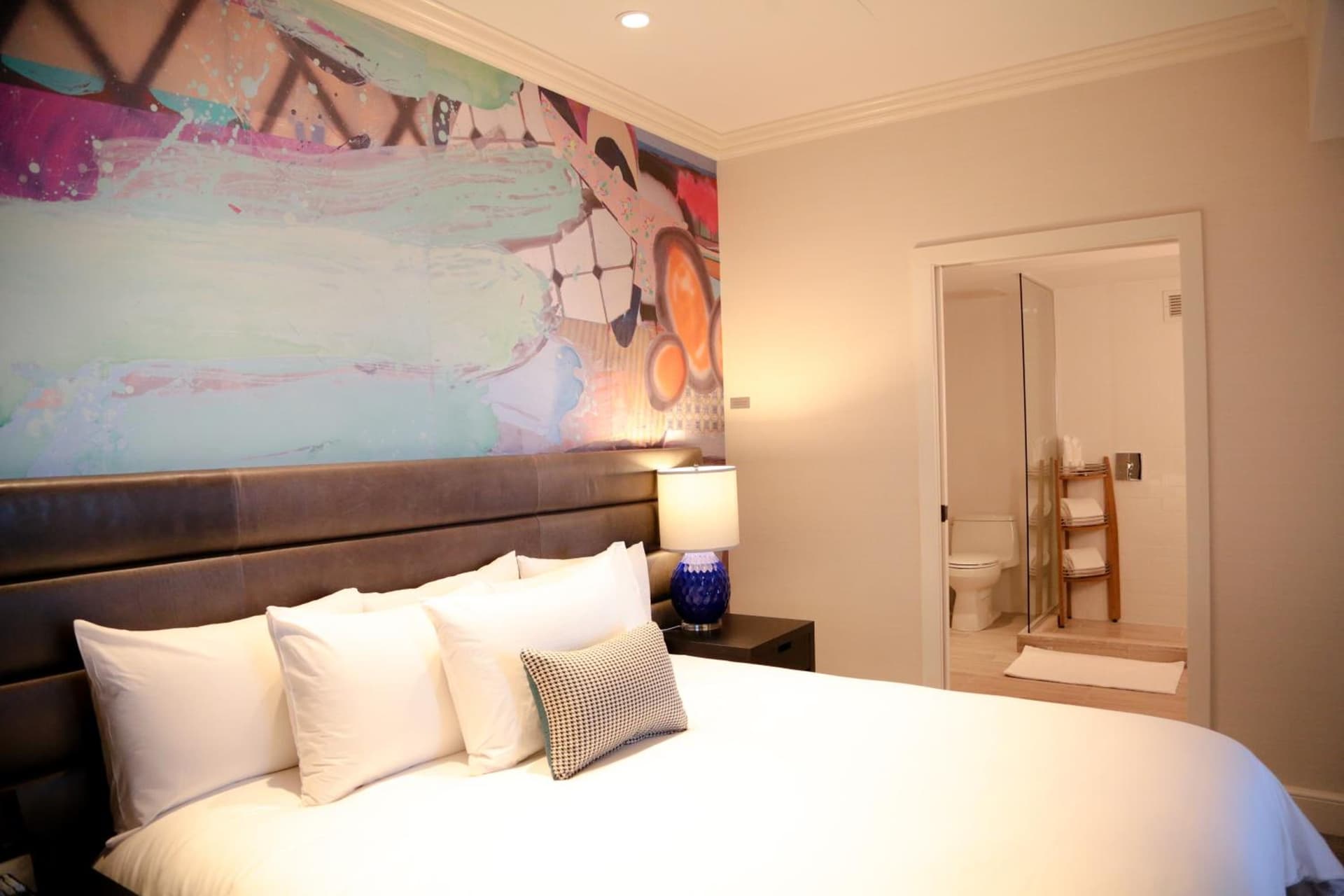 Hotel Commonwealth property views in Boston, MA — gallery photo 3