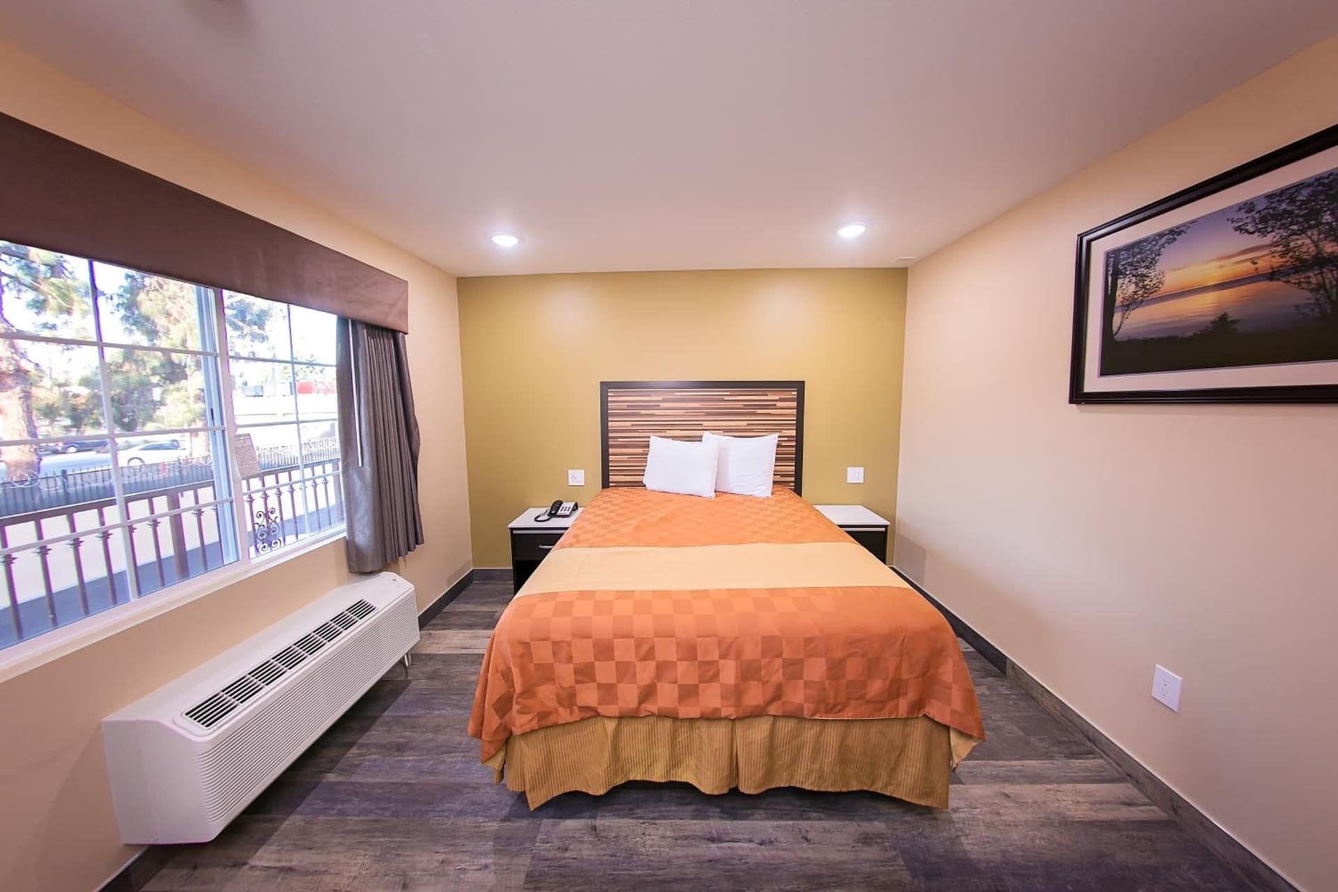 GAREY MOTEL property views in Pomona, CA — gallery photo 3