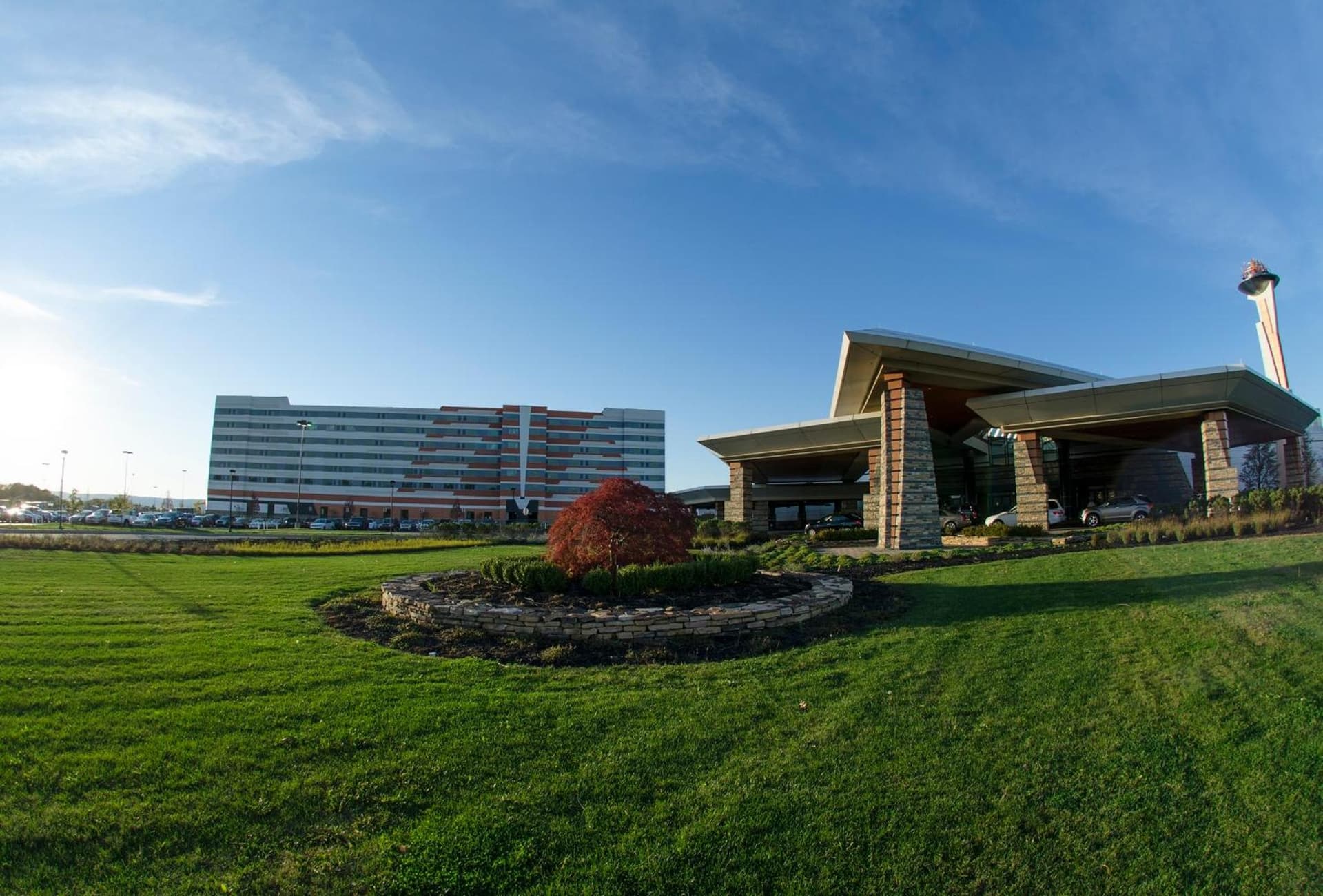 Mohegan Pennsylvania Casino Resort - Adults Only interior in Wilkes-Barre, PA — gallery photo 2