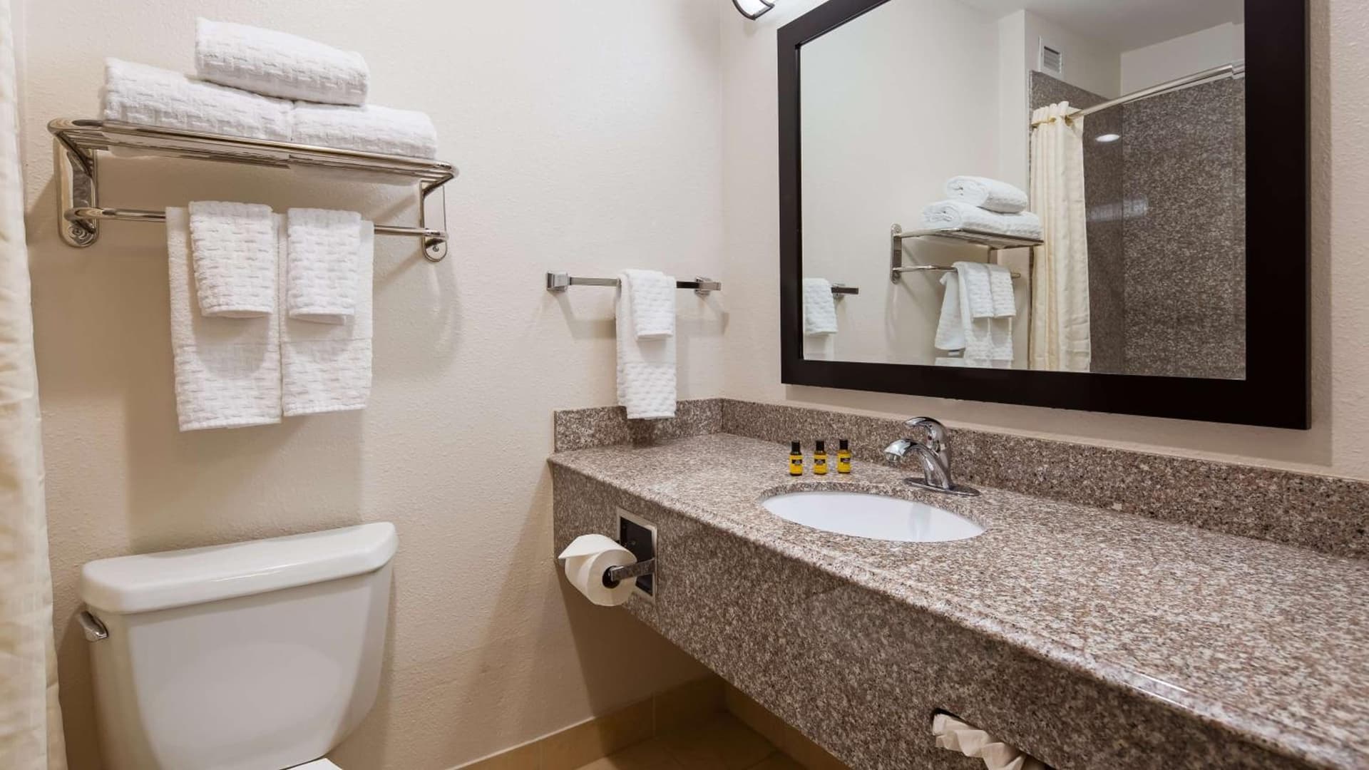 Best Western Plus Kansas City Airport - KCI East gallery photo in Kansas City, KS — image 20
