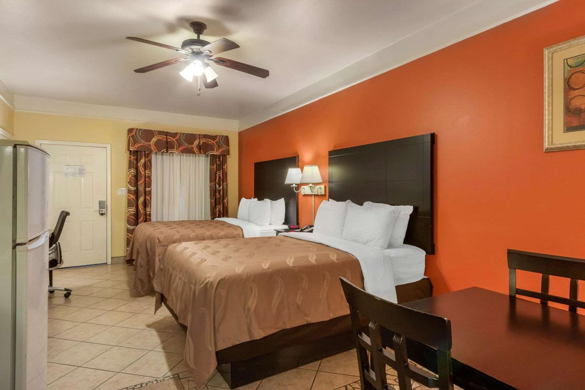Quality Inn & Suites at The Outlets Mercedes-Weslaco gallery photo in Mercedes, TX — image 4