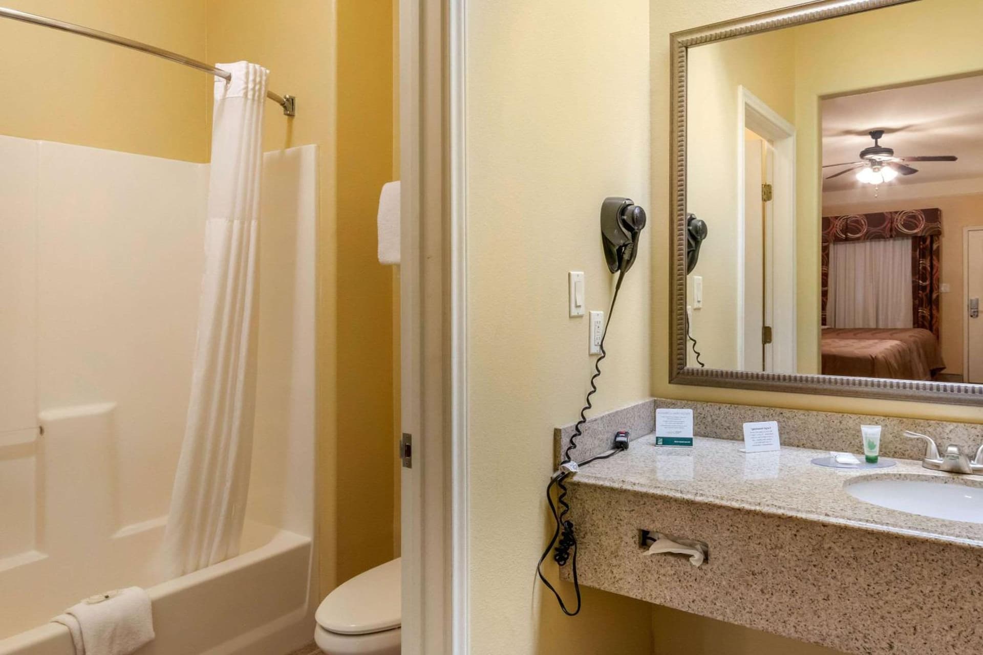 Quality Inn & Suites at The Outlets Mercedes-Weslaco gallery photo in Mercedes, TX — image 16