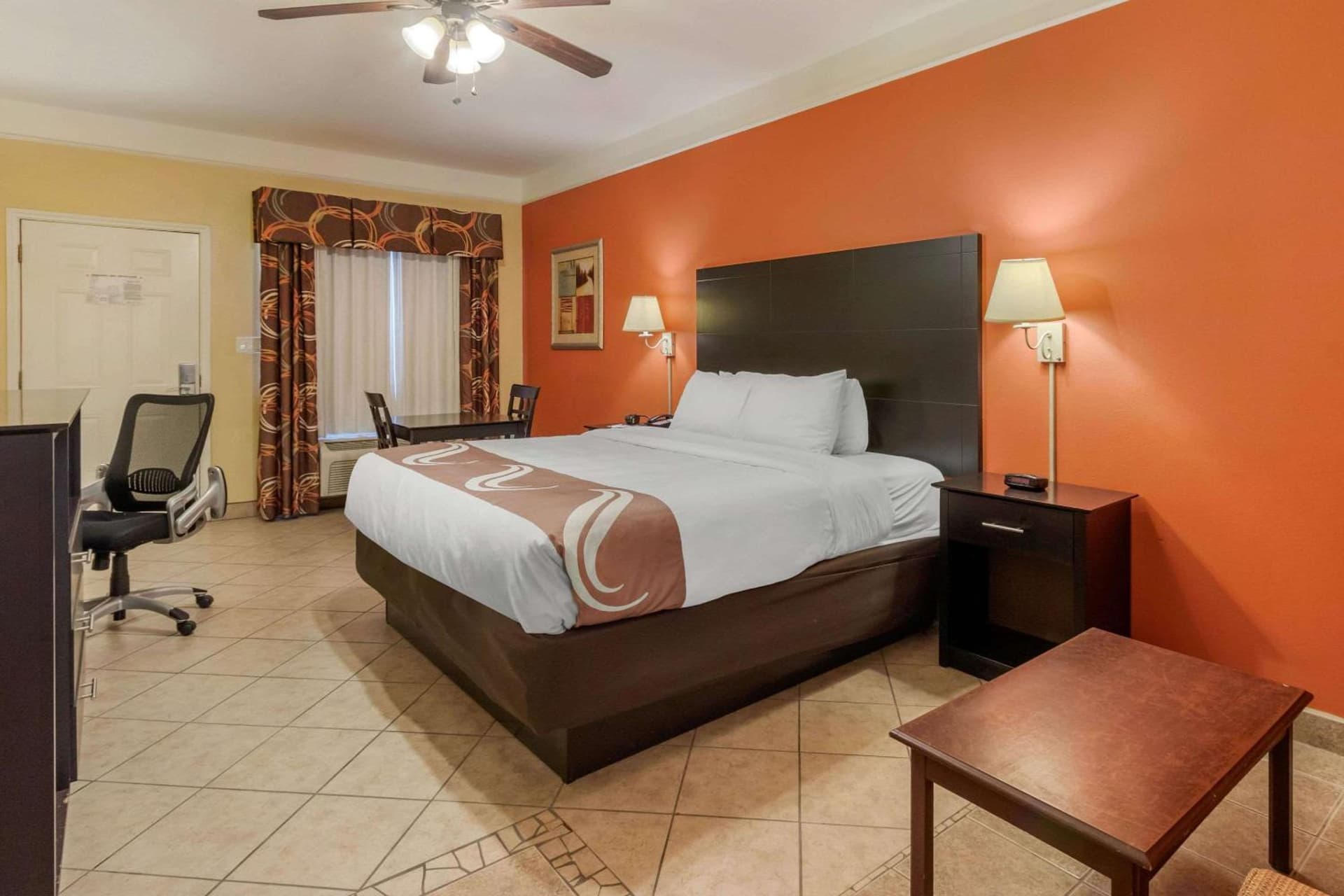 Quality Inn & Suites at The Outlets Mercedes-Weslaco gallery photo in Mercedes, TX — image 15