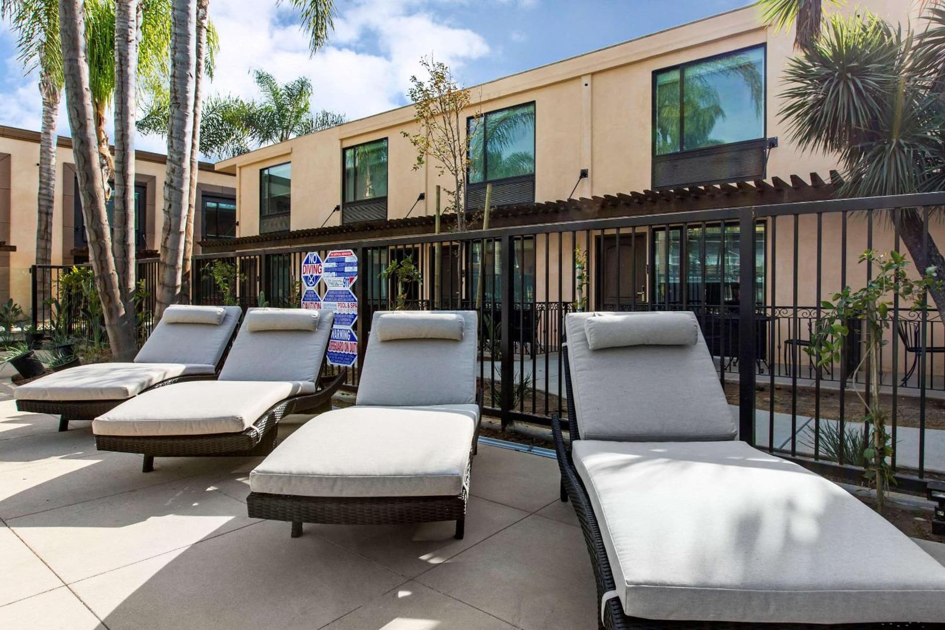 The Cove Hotel gallery photo in Long Beach, CA — image 42