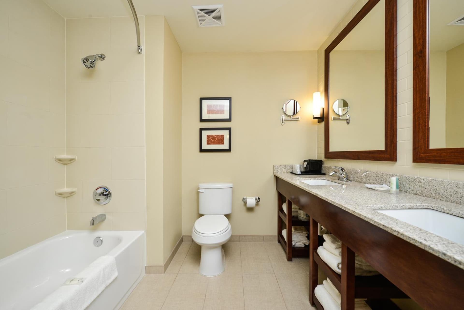 Comfort Suites Fargo Medical Center gallery photo in Fargo, ND — image 6