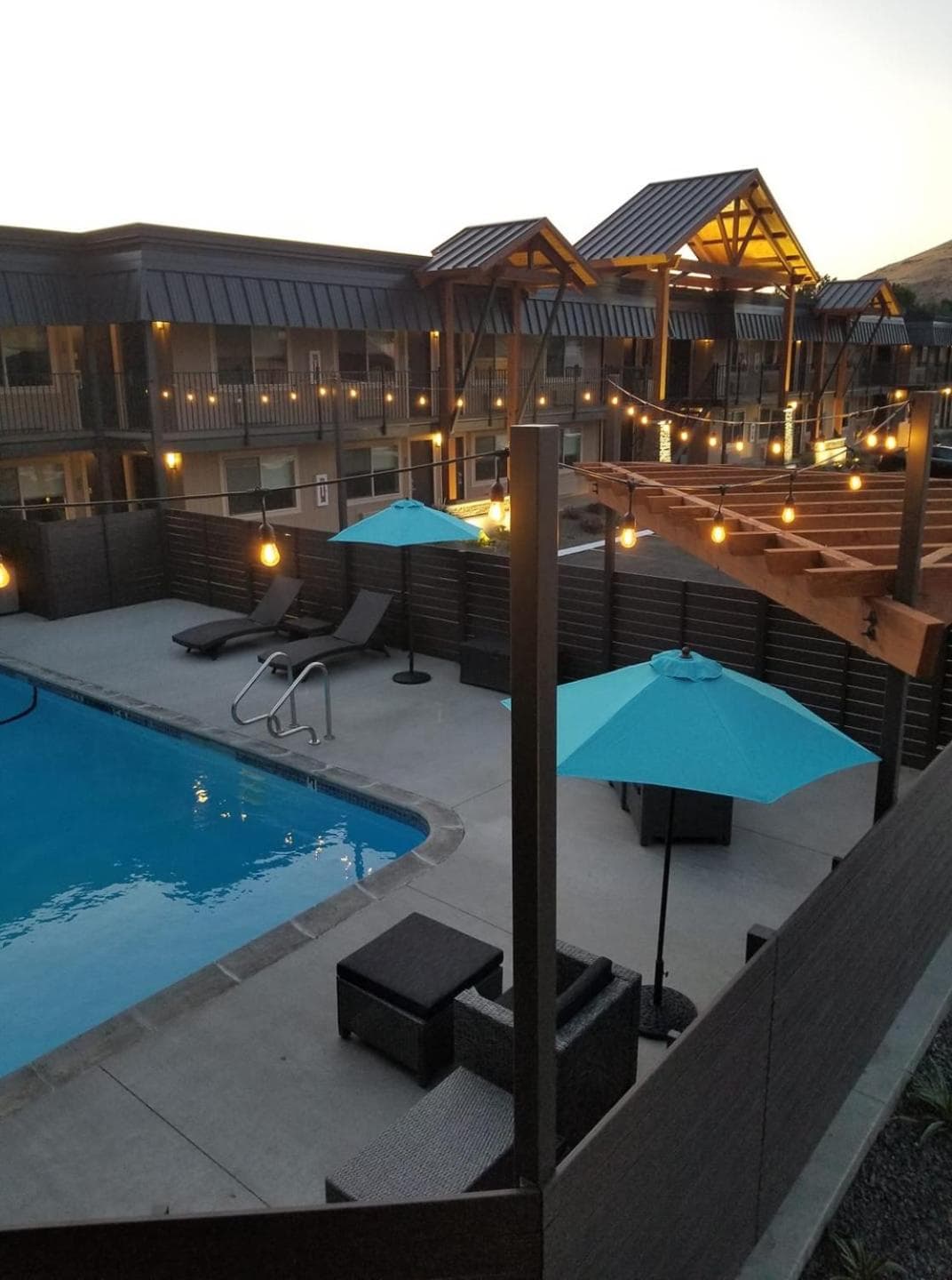 The Hotel Y, a Dazzler Select by Wyndham interior in Yakima, WA — gallery photo 2