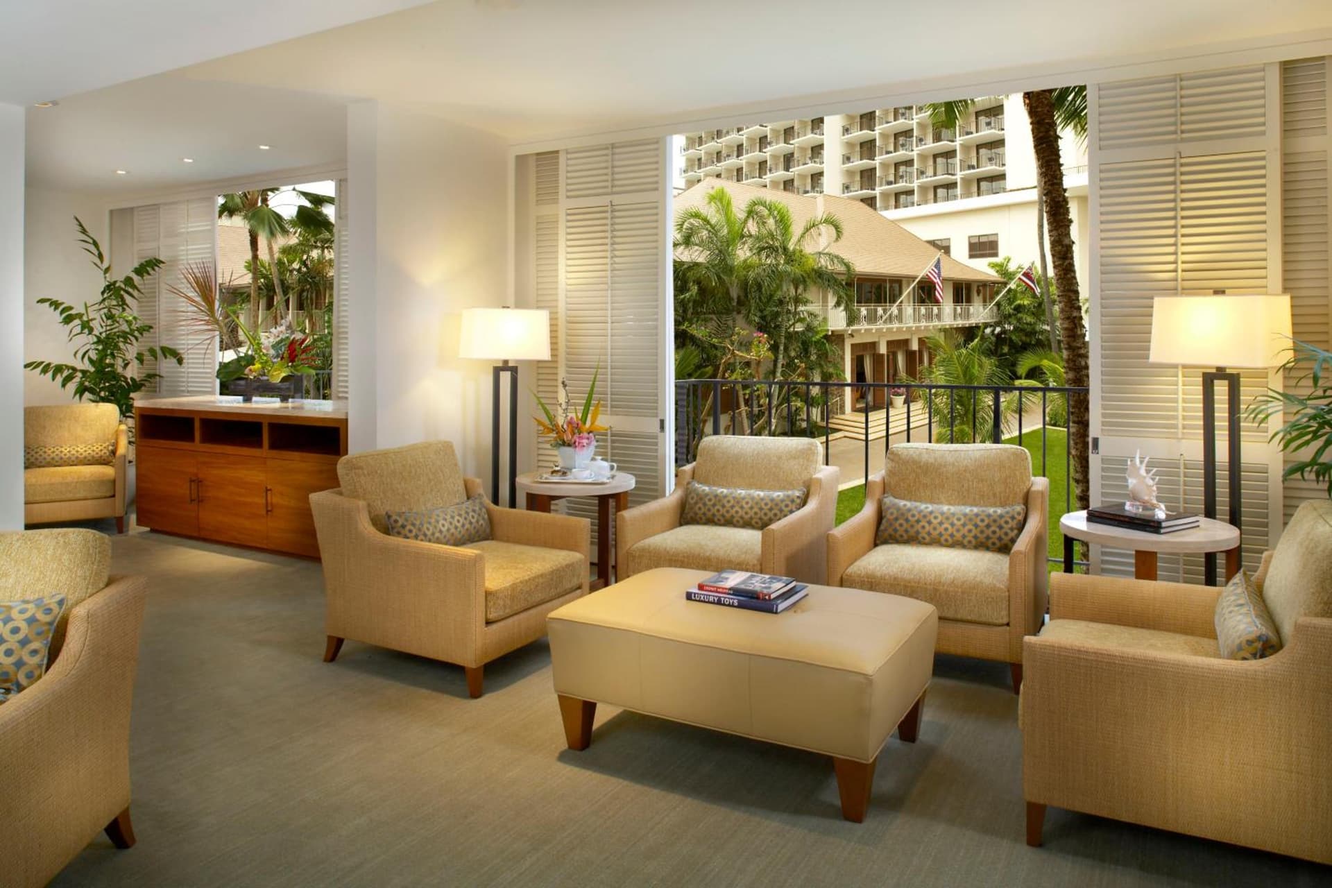 Halekulani - NO RESORT FEE gallery photo in Honolulu, HI — image 59