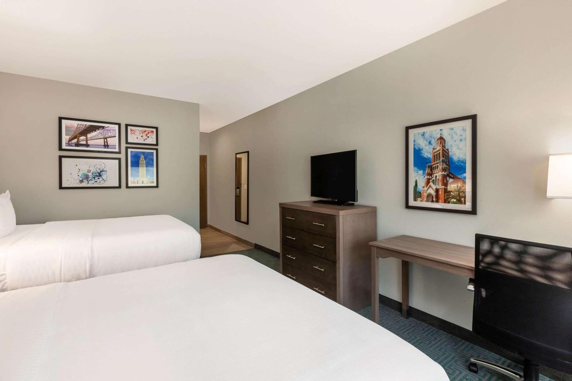 La Quinta Inn & Suites by Wyndham Lafayette Oil Center gallery photo in Lafayette, LA — image 20