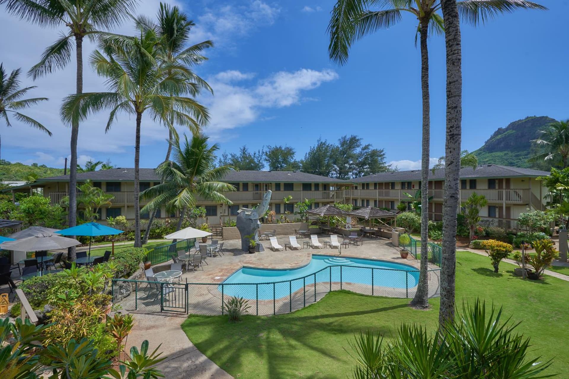 The Kauai Inn interior in Lihue, HI — gallery photo 2