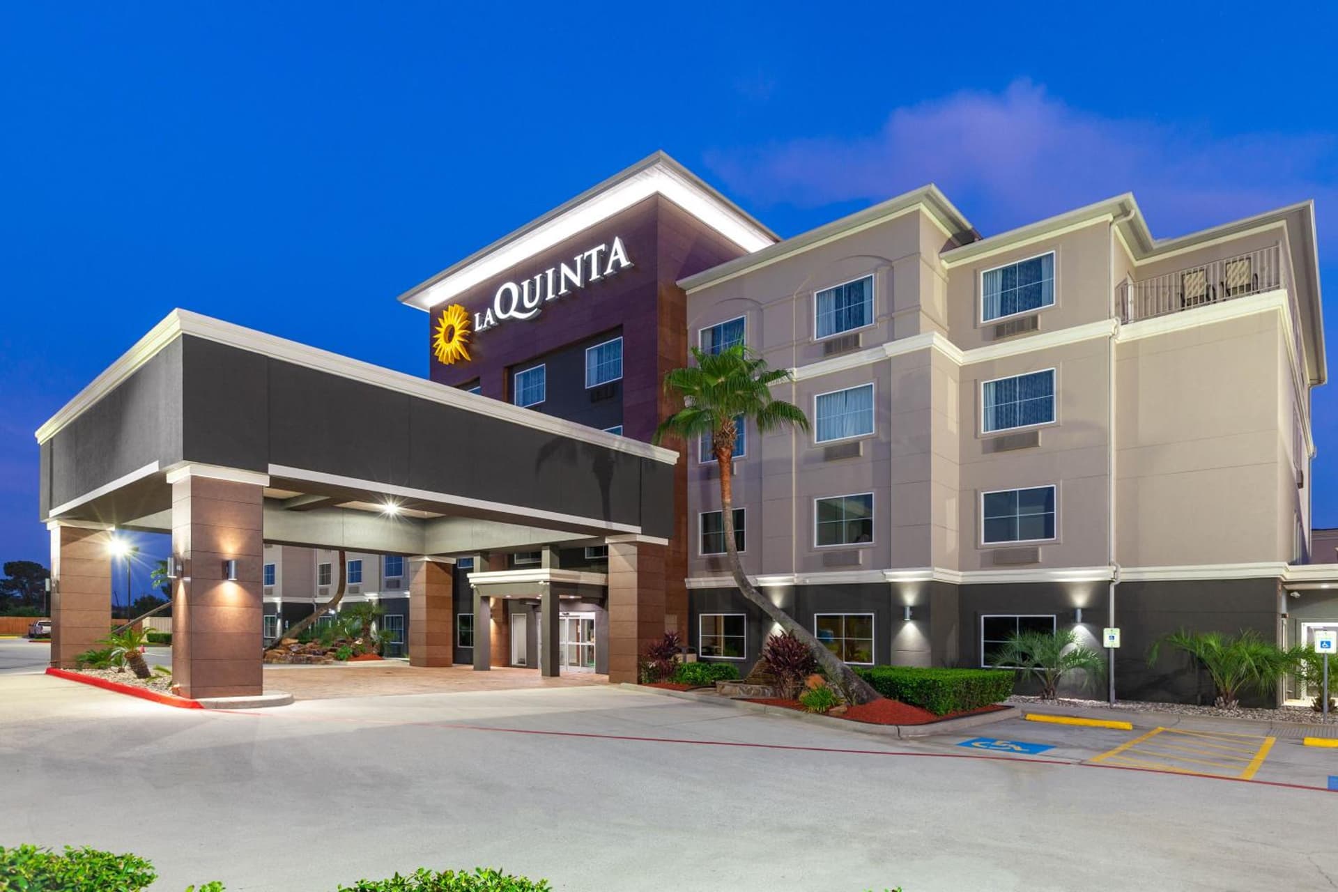 La Quinta by Wyndham Houston Channelview gallery photo in Houston, TX — image 6