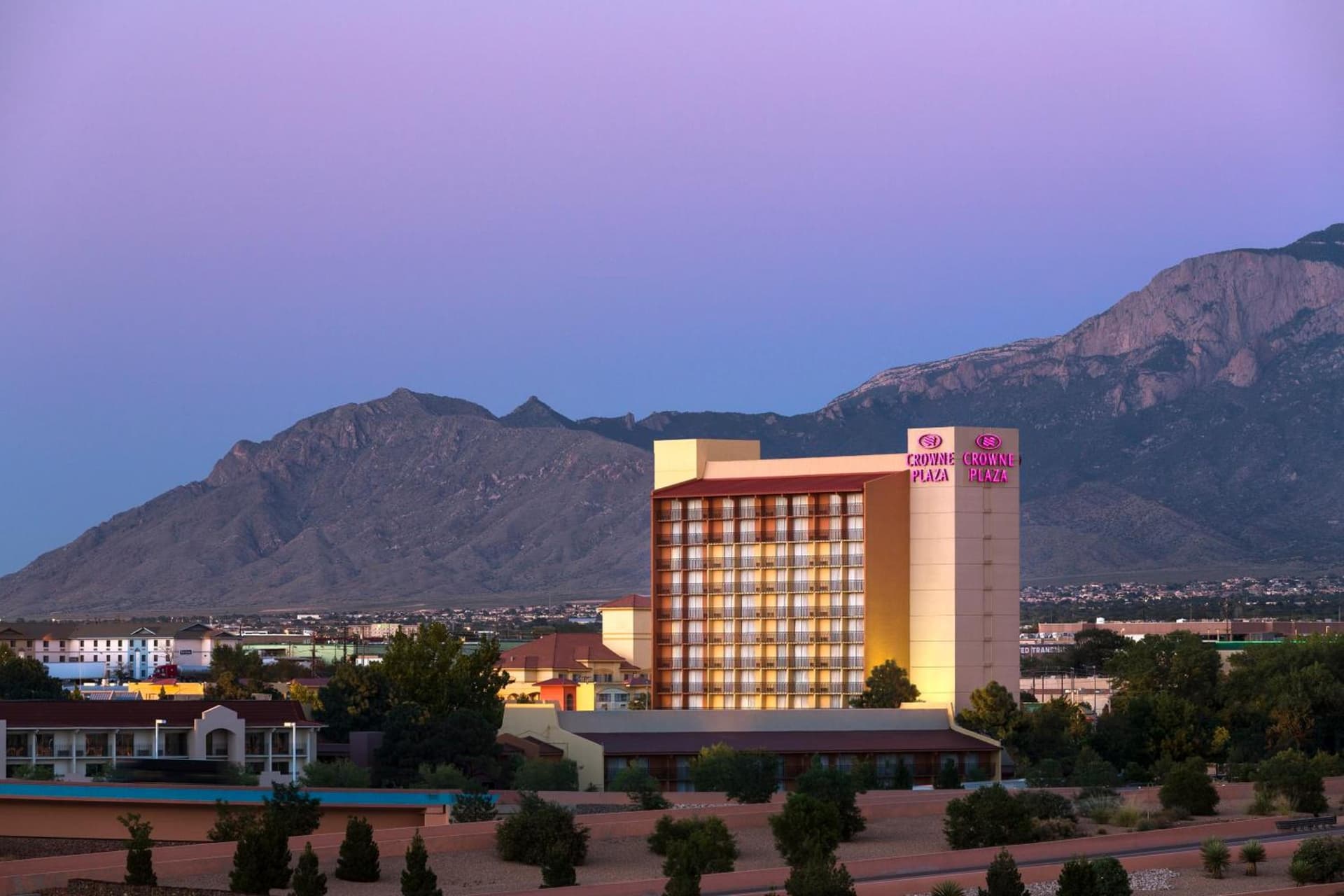 Crowne Plaza Albuquerque by IHG — hotel in Albuquerque, New Mexico