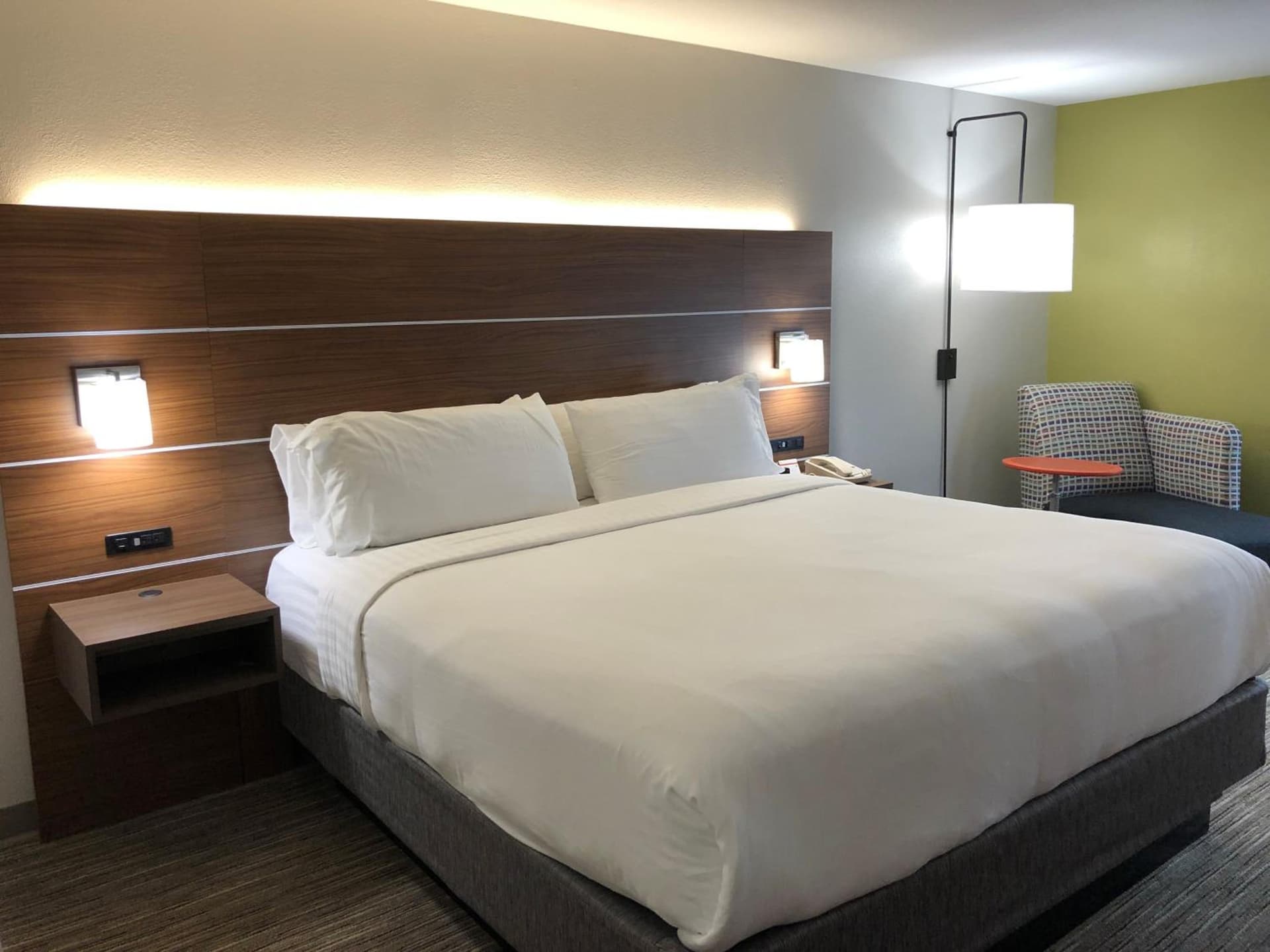 Holiday Inn Express Atlanta-Stone Mountain by IHG gallery photo in Stone Mountain, GA — image 24