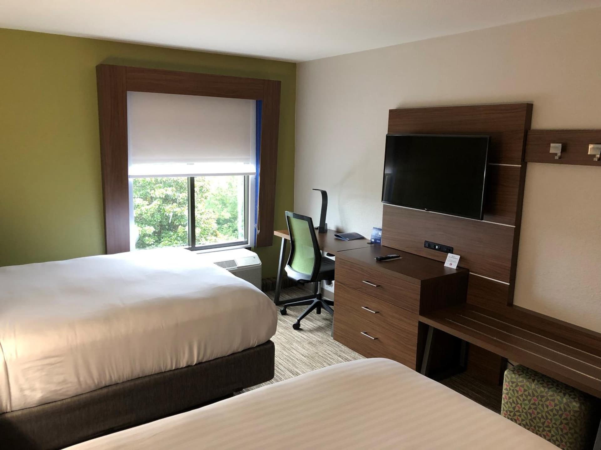 Holiday Inn Express Atlanta-Stone Mountain by IHG gallery photo in Stone Mountain, GA — image 16