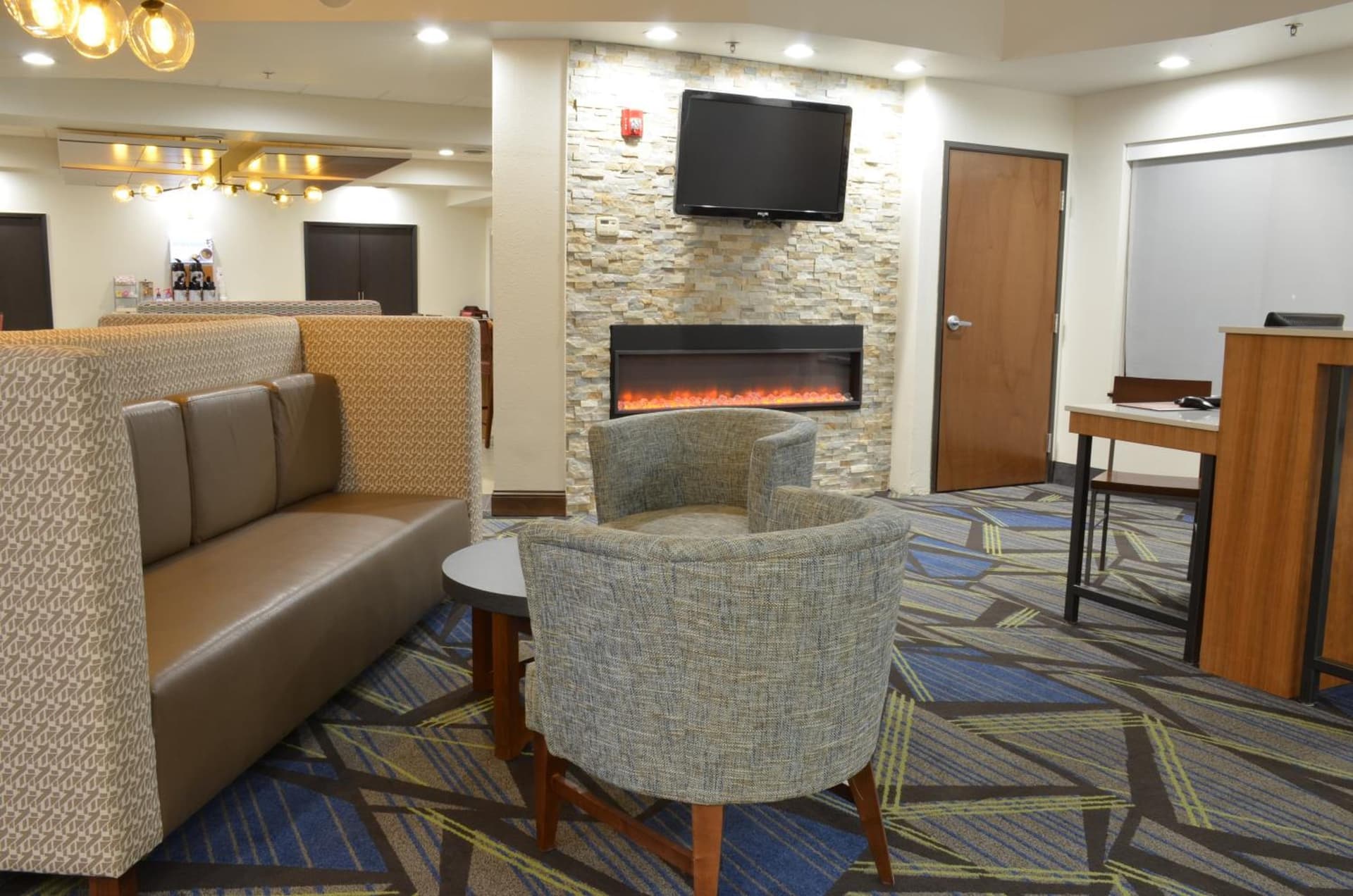 Holiday Inn Express- Waterloo/Cedar Falls by IHG gallery photo in Waterloo, IA — image 6