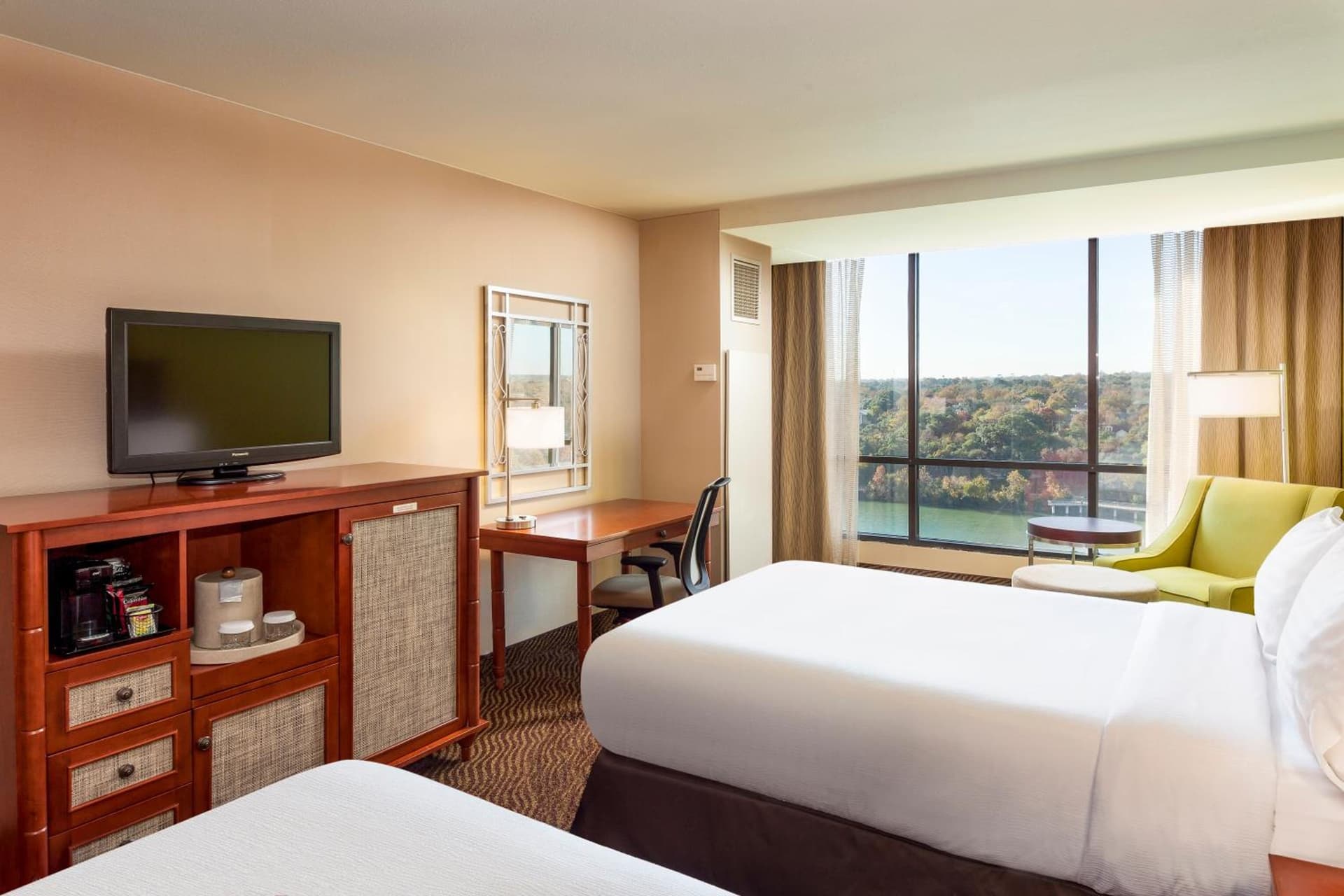 Holiday Inn Austin -Town Lake by IHG gallery photo in Austin, TX — image 7