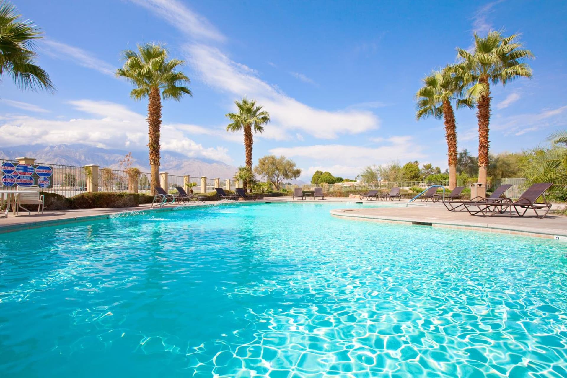Hampton Inn & Suites Cathedral City gallery photo in Cathedral City, CA — image 18