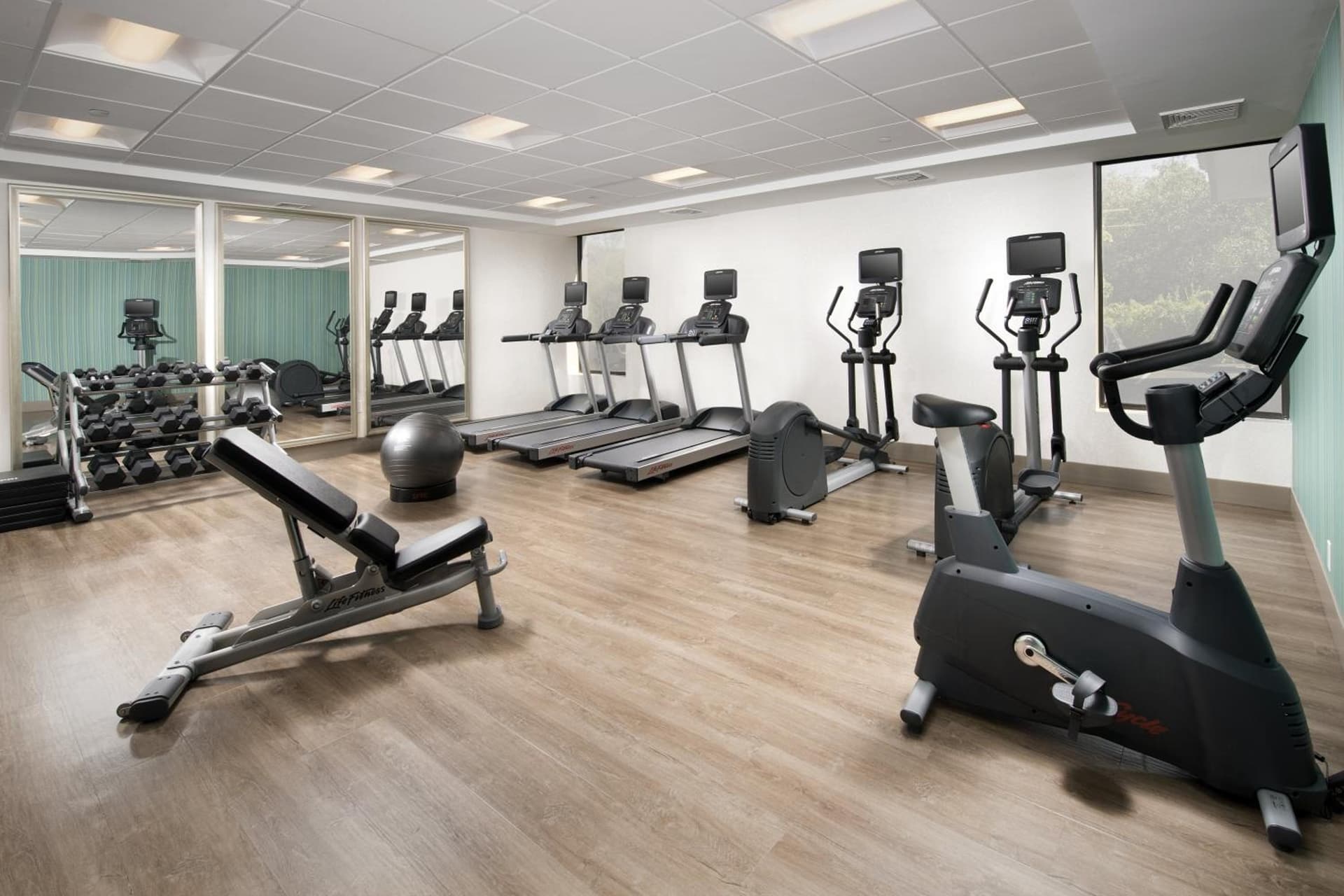 Holiday Inn Express Andover North - Lawrence by IHG gallery photo in Lawrence, MA — image 40