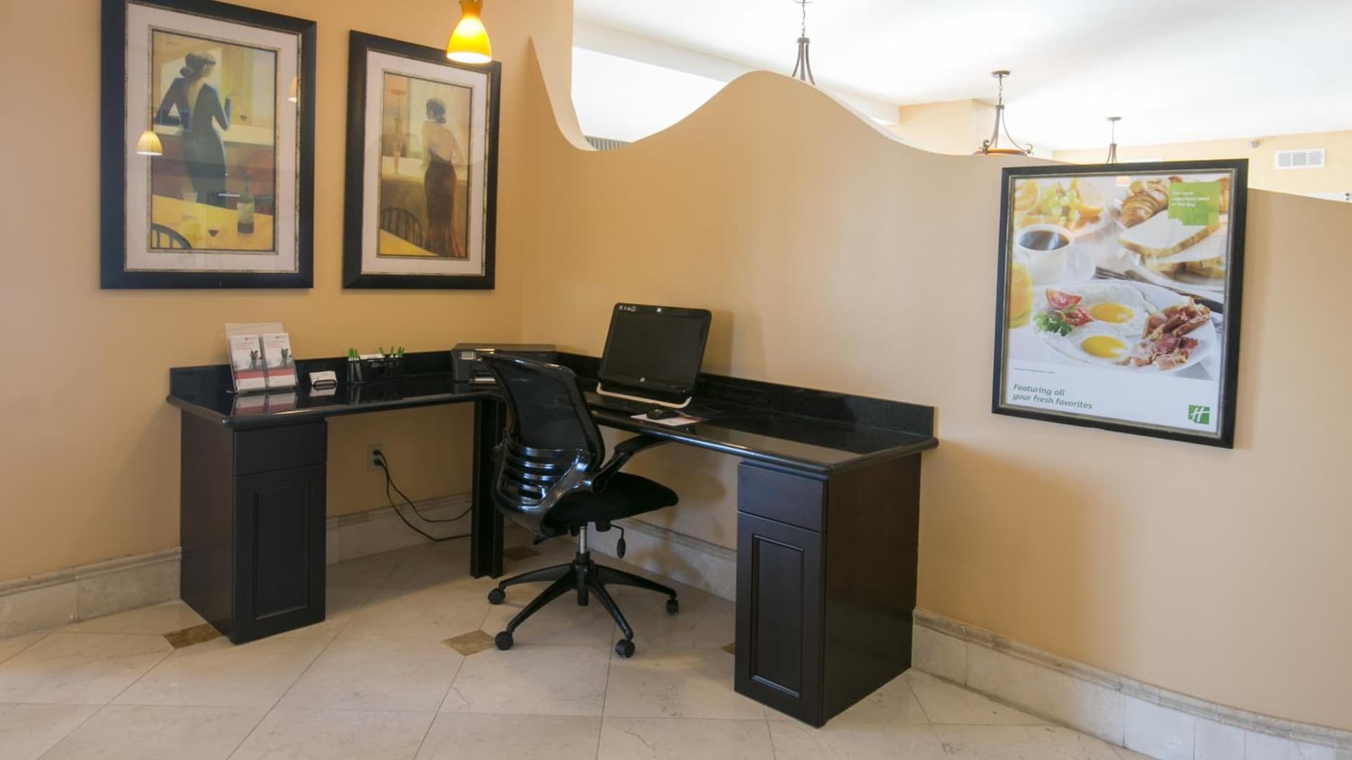 Holiday Inn Express - Biloxi - Beach Blvd by IHG gallery photo in Biloxi, MS — image 32