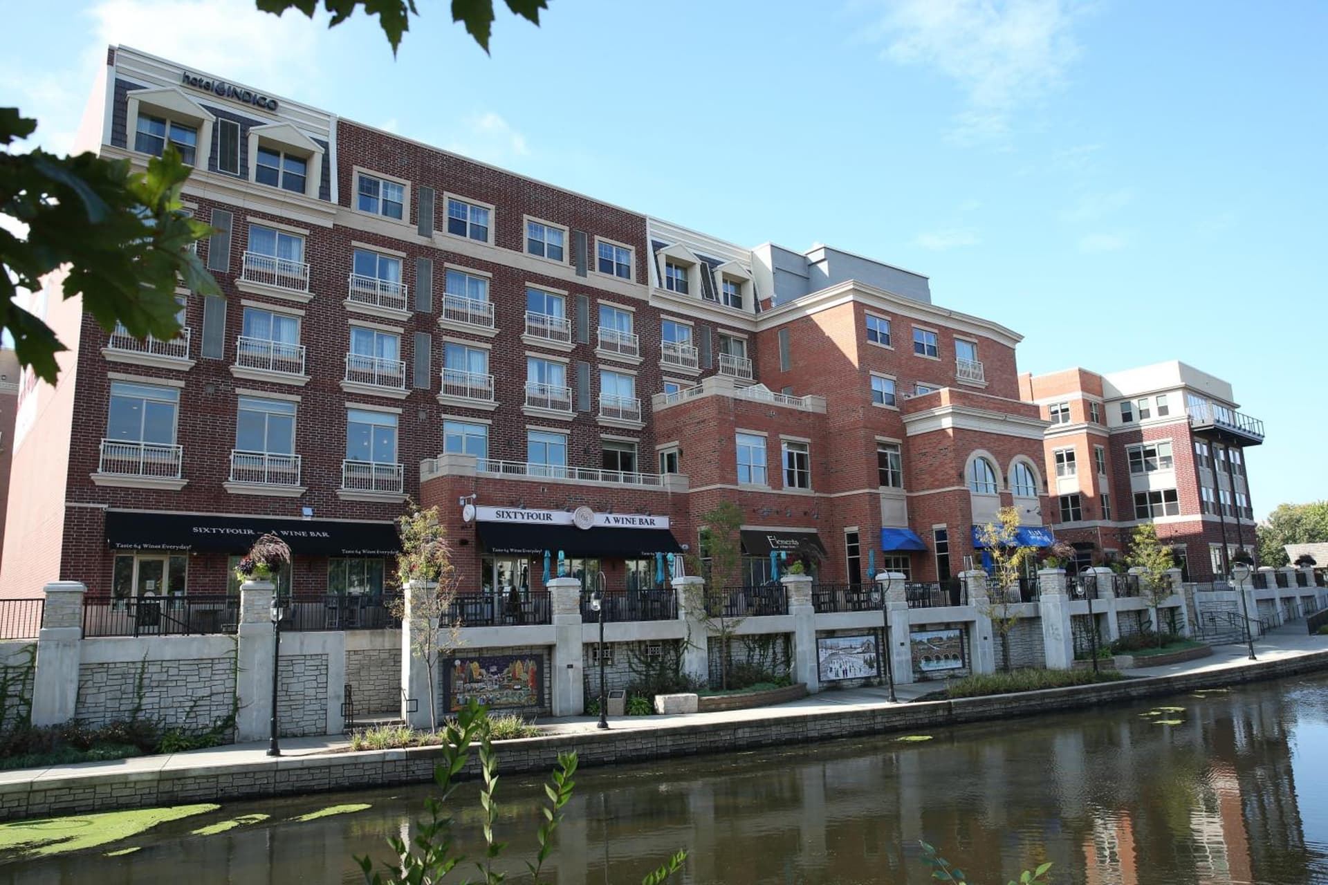 Hotel Indigo Naperville Riverwalk by IHG — hotel in Naperville, Illinois
