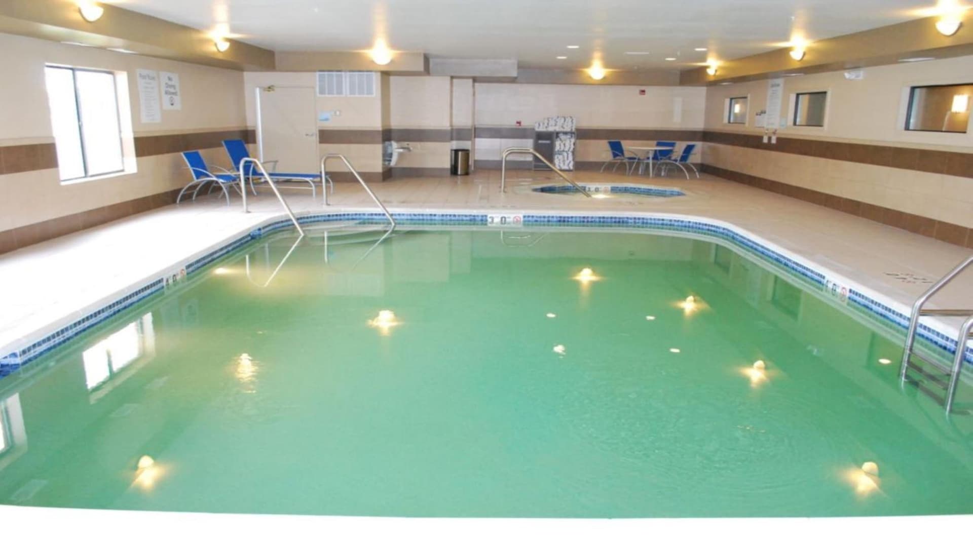 Holiday Inn Express Bloomington West by IHG gallery photo in Bloomington, IL — image 26
