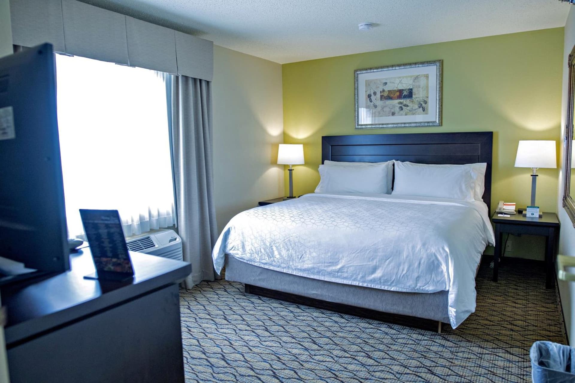 Holiday Inn Express & Suites Chicago-Libertyville by IHG gallery photo in Libertyville, IL — image 49