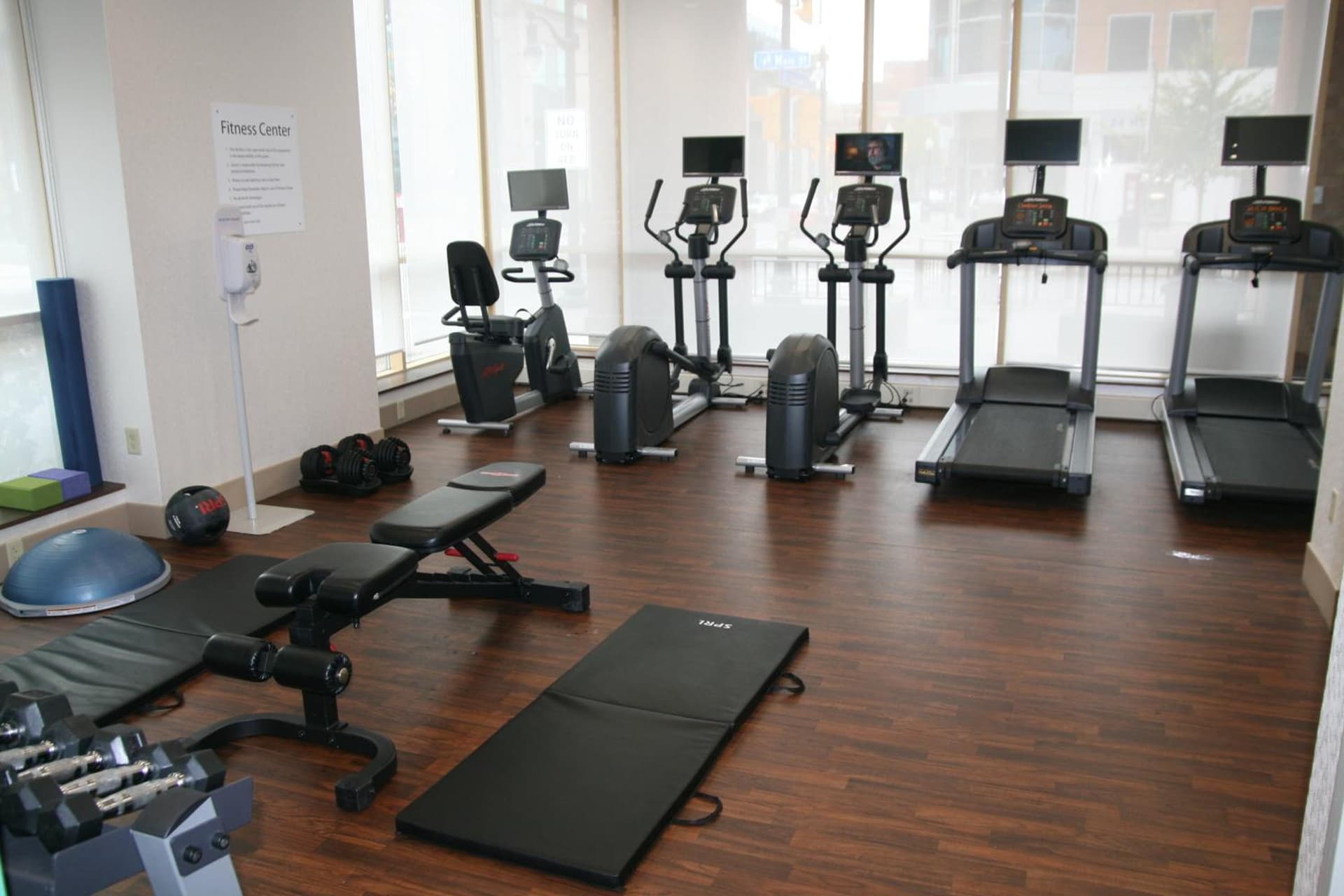Holiday Inn Express & Suites Buffalo Downtown by IHG gallery photo in Buffalo, NY — image 13