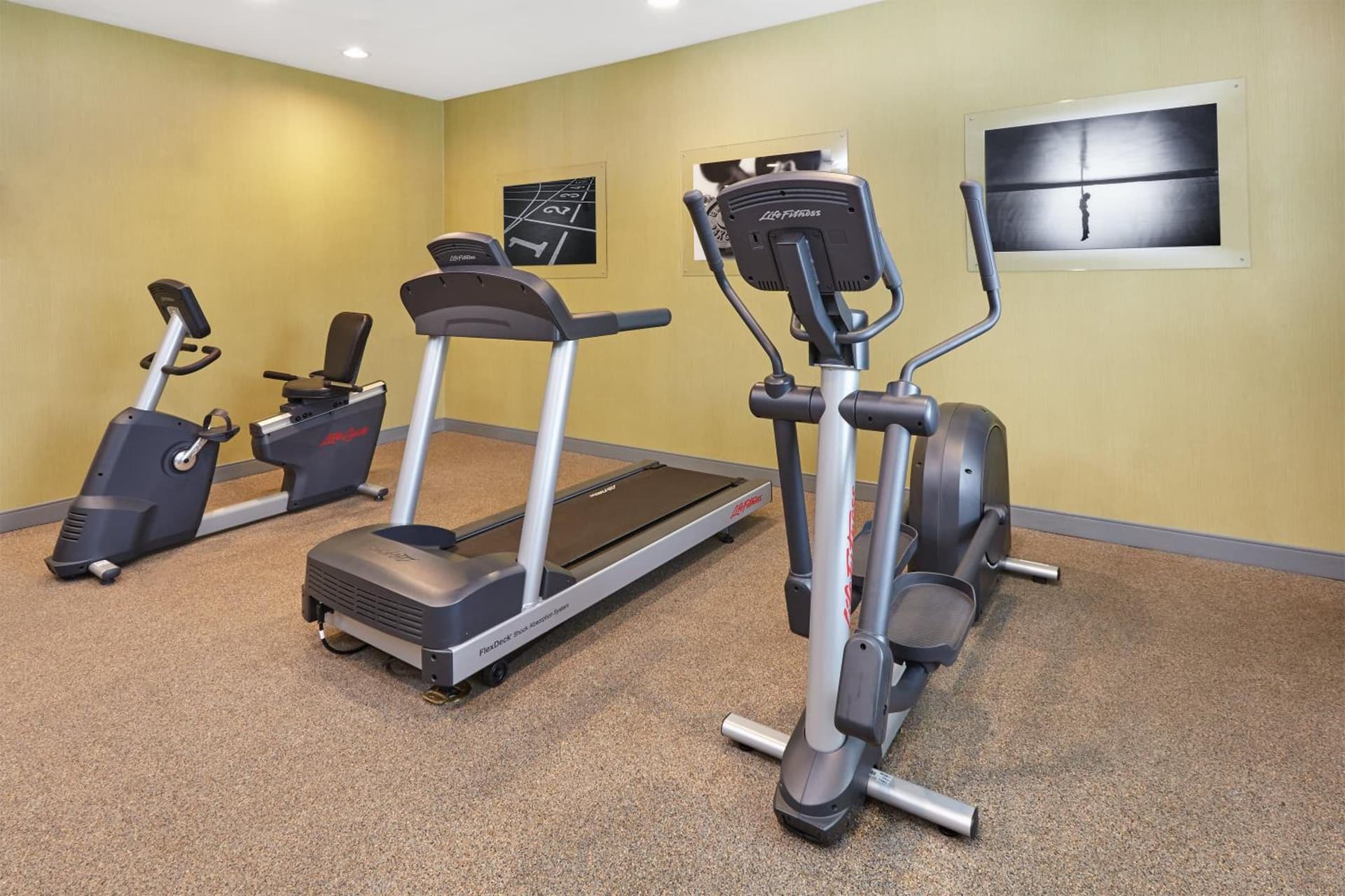 Holiday Inn Express & Suites Chicago-Libertyville by IHG gallery photo in Libertyville, IL — image 46