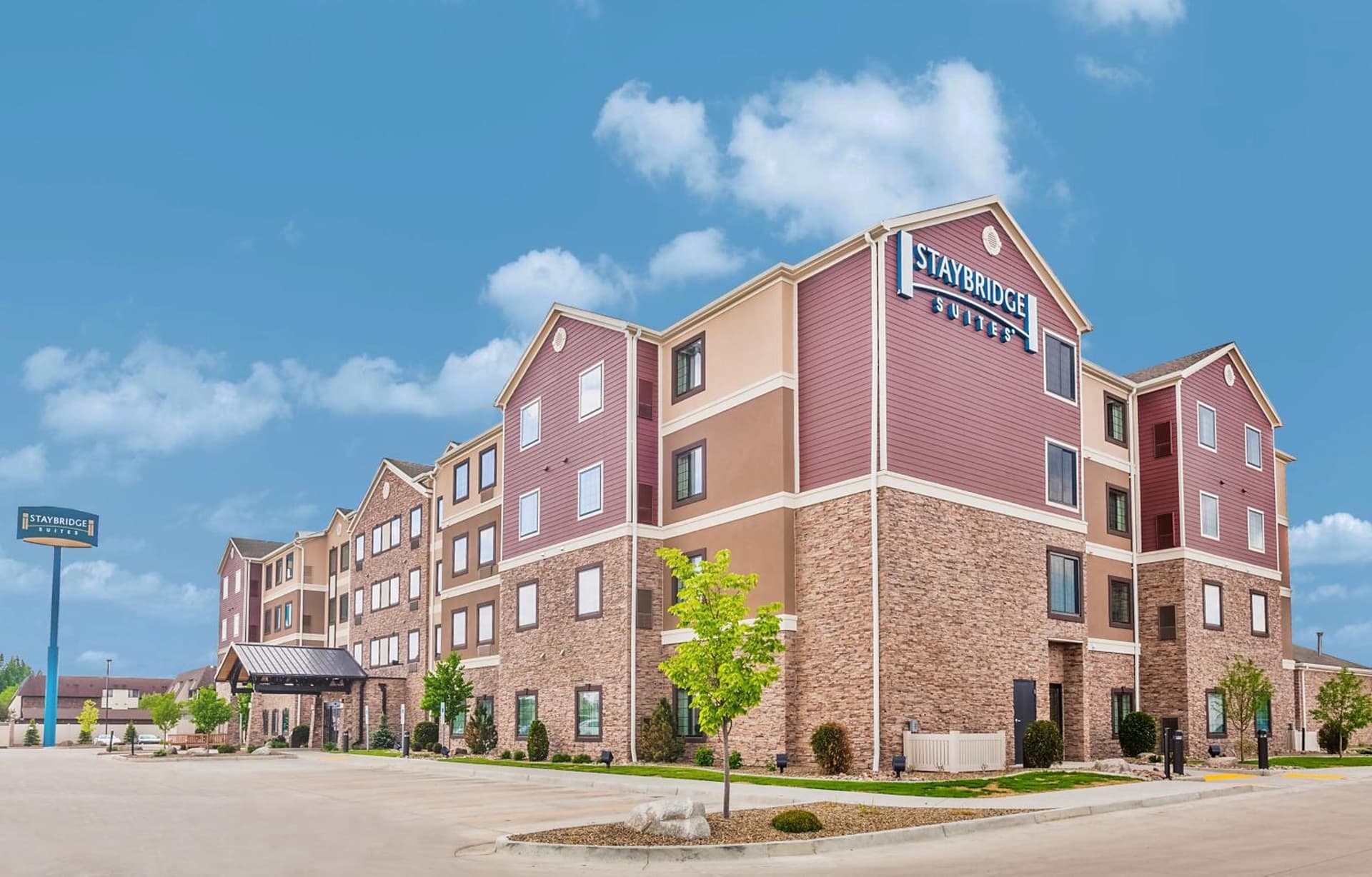 Staybridge Suites Bismarck by IHG property views in Bismarck, ND — gallery photo 3