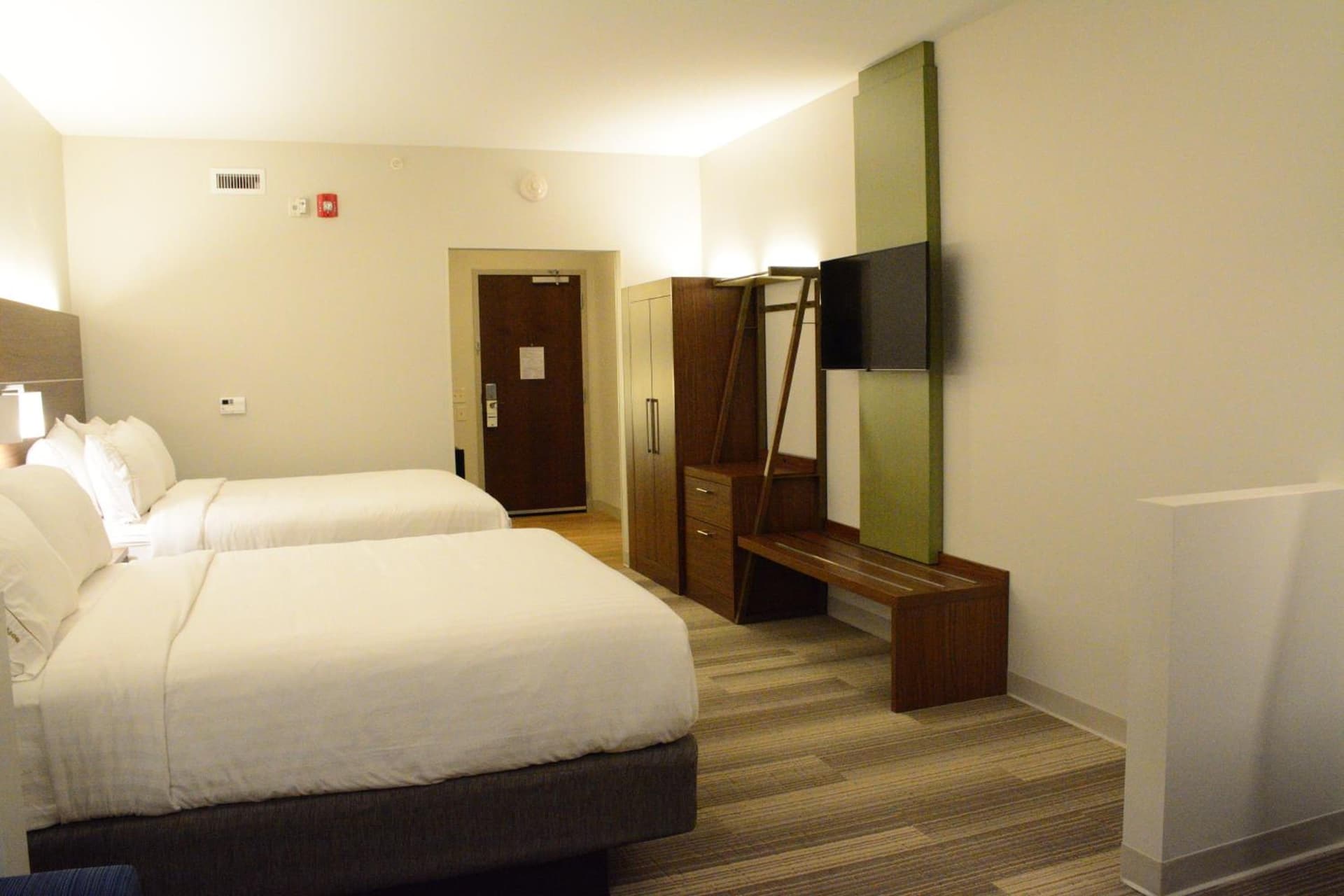 Holiday Inn Express & Suites Lexington Park California by IHG gallery photo in California, MD — image 34