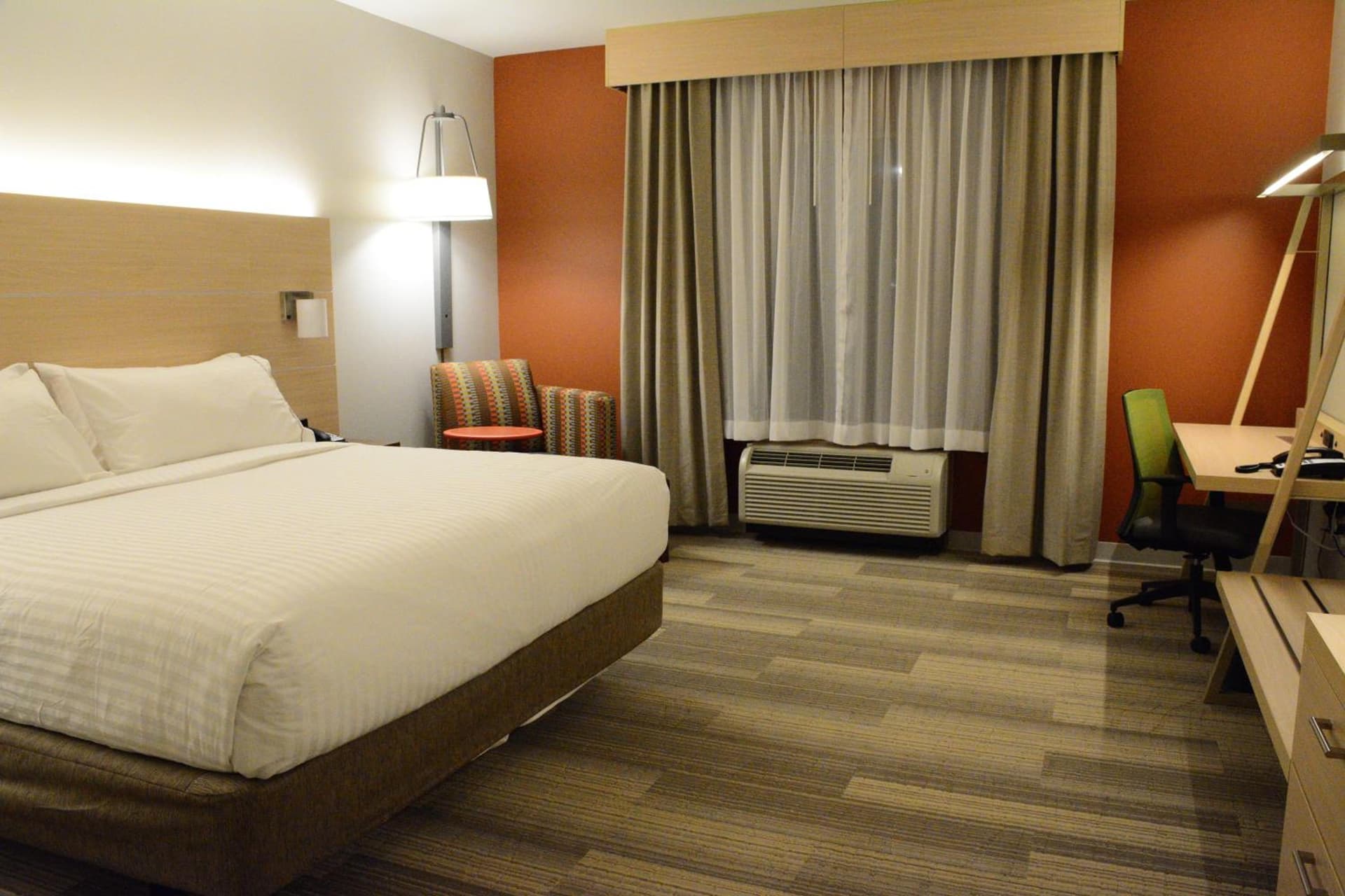 Holiday Inn Express & Suites Lexington Park California by IHG gallery photo in California, MD — image 19