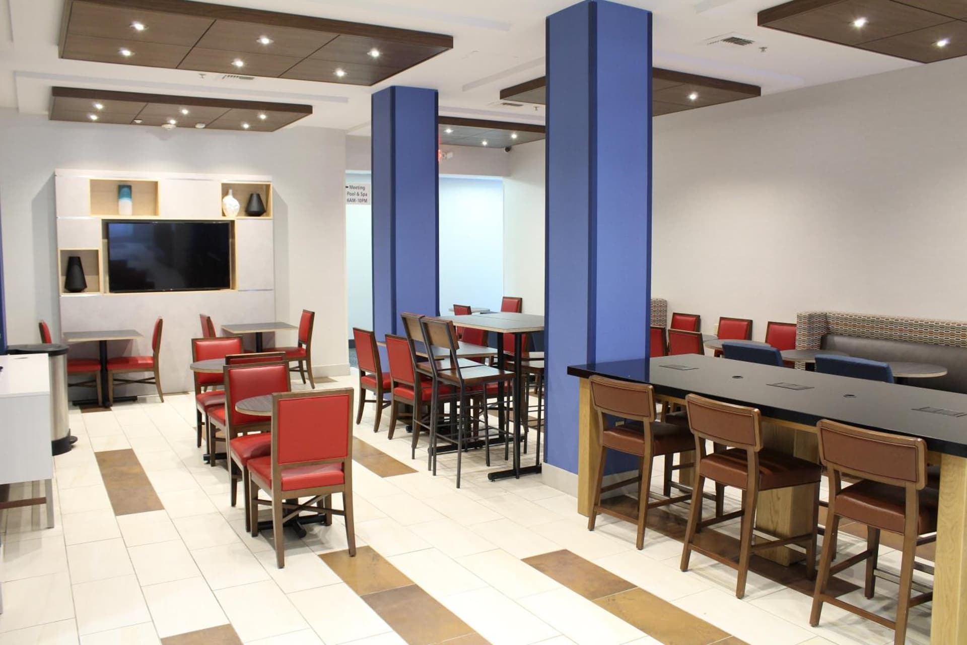 Holiday Inn Express Hotel & Suites Napa Valley-American Canyon by IHG gallery photo in American Canyon, CA — image 30