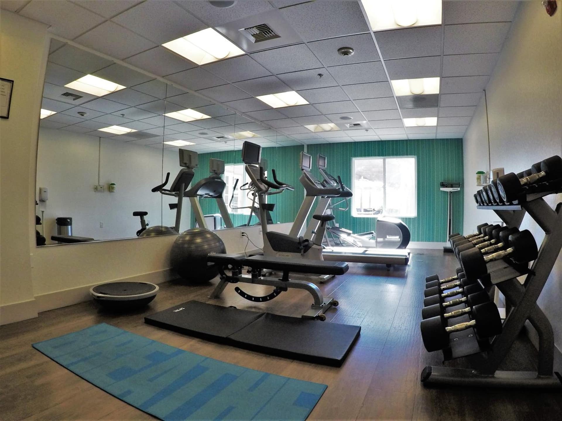 Holiday Inn Express Hotel & Suites Napa Valley-American Canyon by IHG gallery photo in American Canyon, CA — image 11
