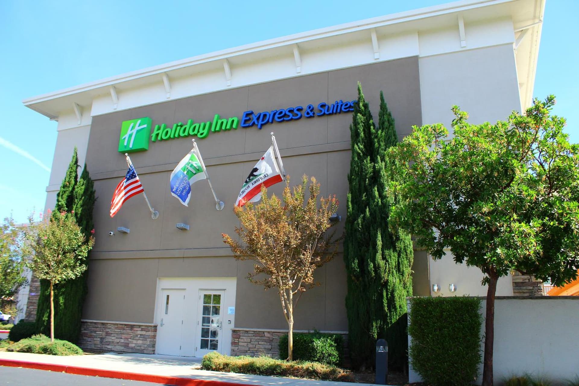 Holiday Inn Express Hotel & Suites Napa Valley-American Canyon by IHG gallery photo in American Canyon, CA — image 16