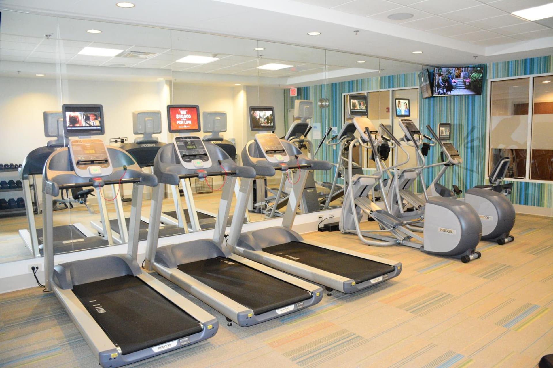Holiday Inn Express & Suites Lexington Park California by IHG gallery photo in California, MD — image 21