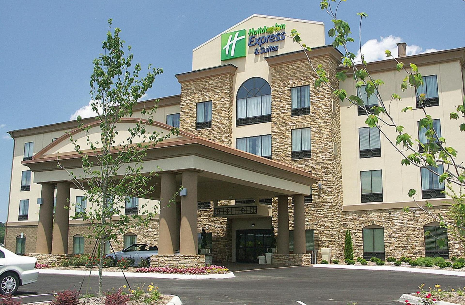 Holiday Inn Express & Suites - Cleveland Northwest by IHG property views in Cleveland, TN — gallery photo 3