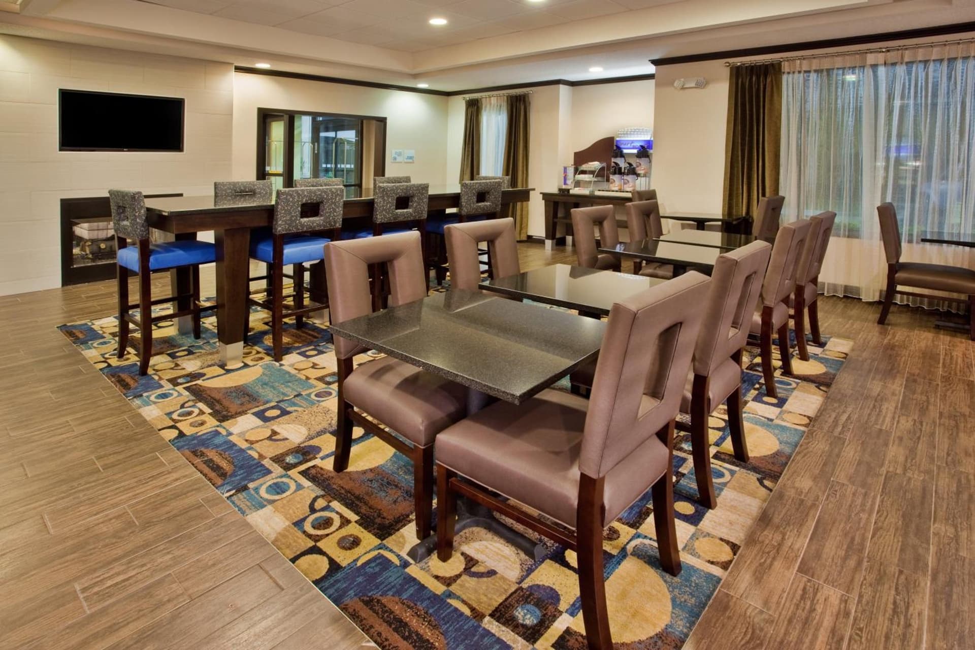 Holiday Inn Express & Suites Buford NE - Lake Lanier by IHG gallery photo in Buford, GA — image 20