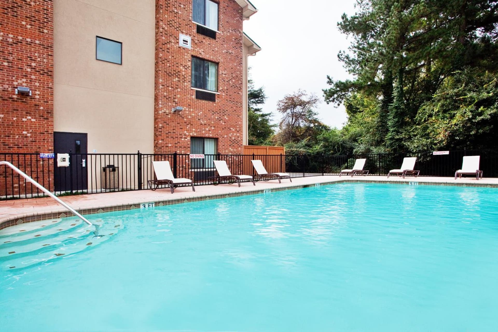 Holiday Inn Express & Suites Buford NE - Lake Lanier by IHG gallery photo in Buford, GA — image 11