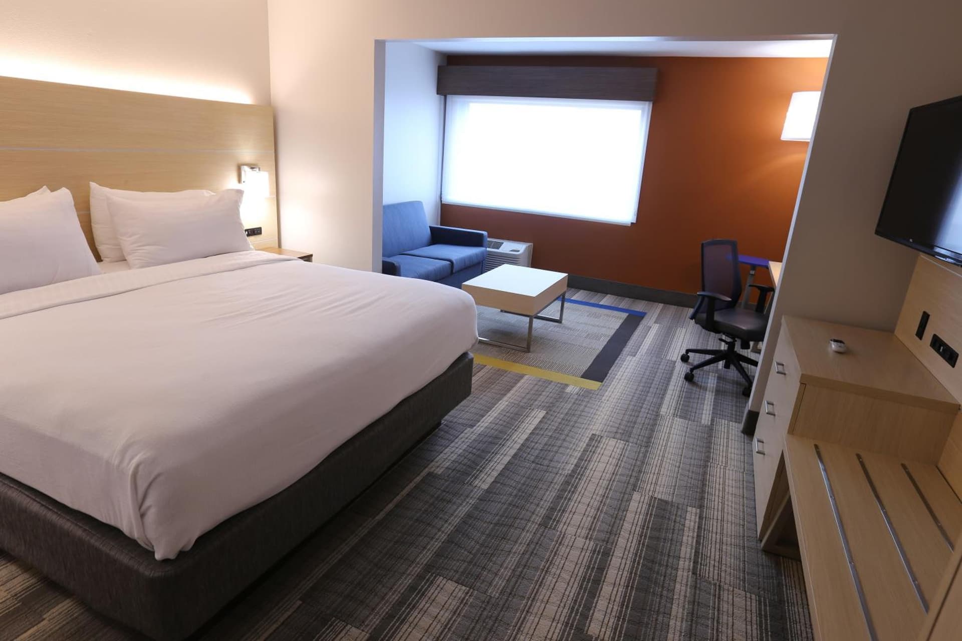 Holiday Inn Express - Biloxi - Beach Blvd by IHG gallery photo in Biloxi, MS — image 23
