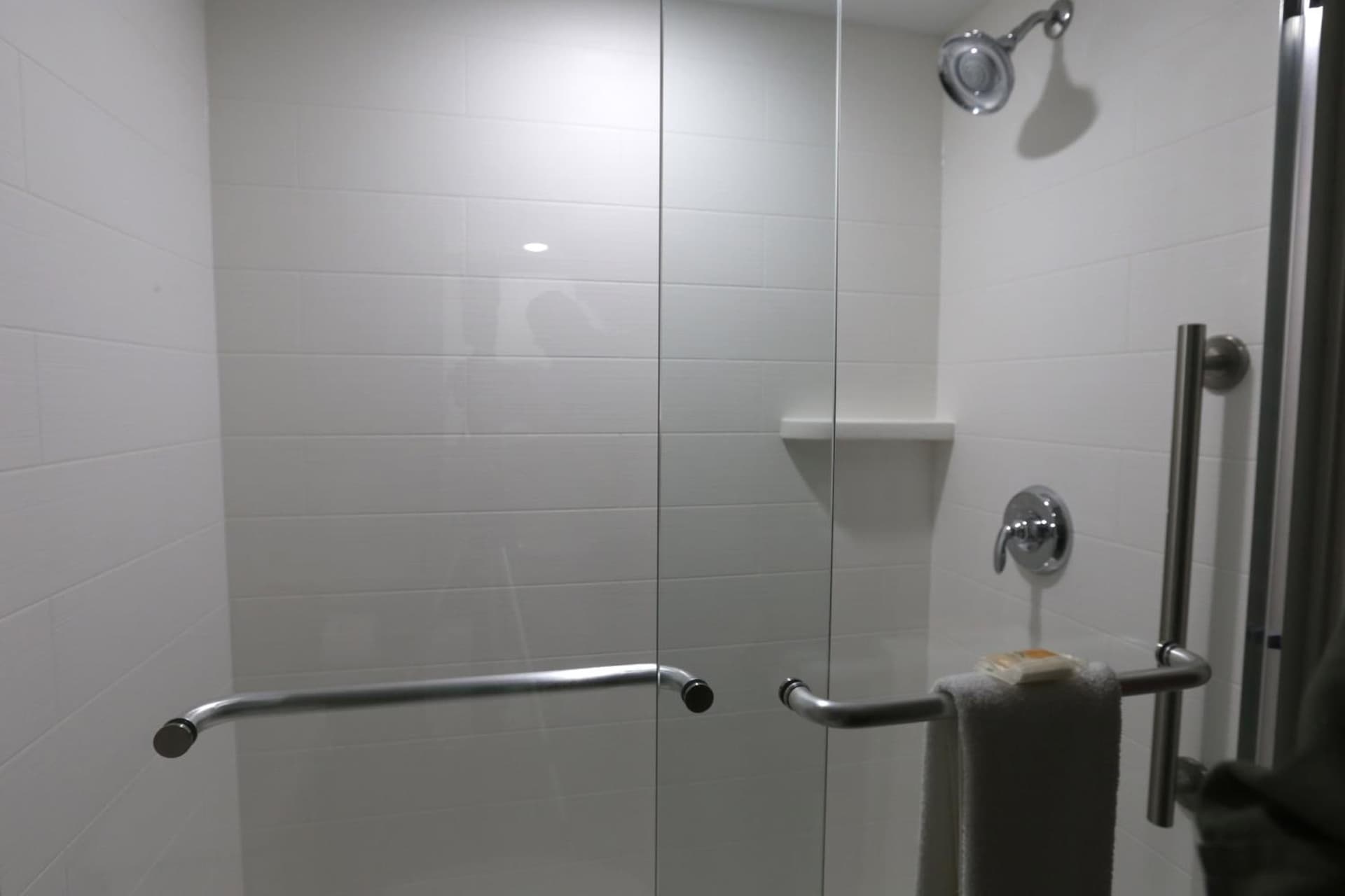 Holiday Inn Express - Biloxi - Beach Blvd by IHG gallery photo in Biloxi, MS — image 33