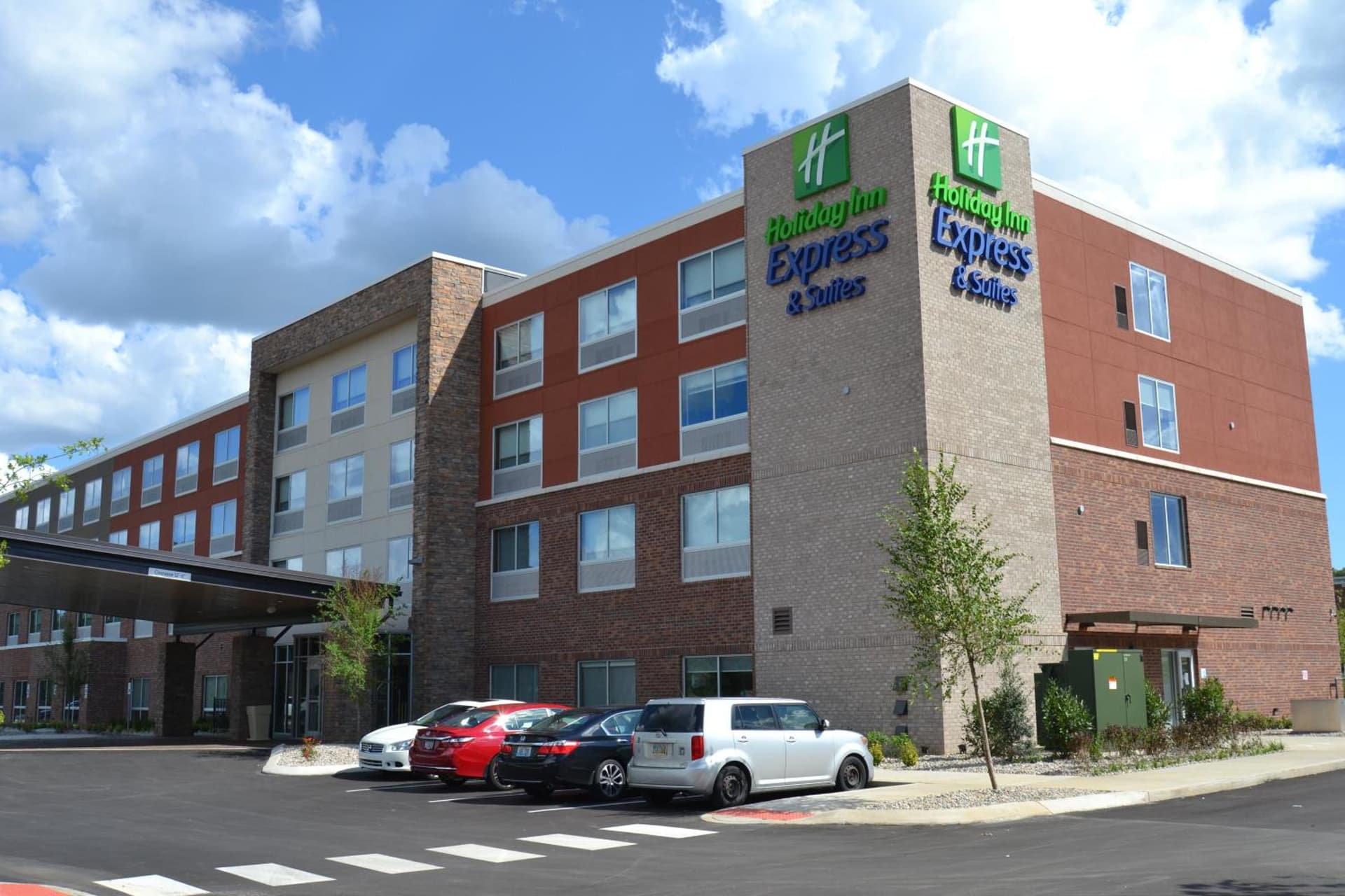 Holiday Inn Express & Suites Goodlettsville N - Nashville by IHG featured exterior or lobby in Goodlettsville, TN — similar hotel