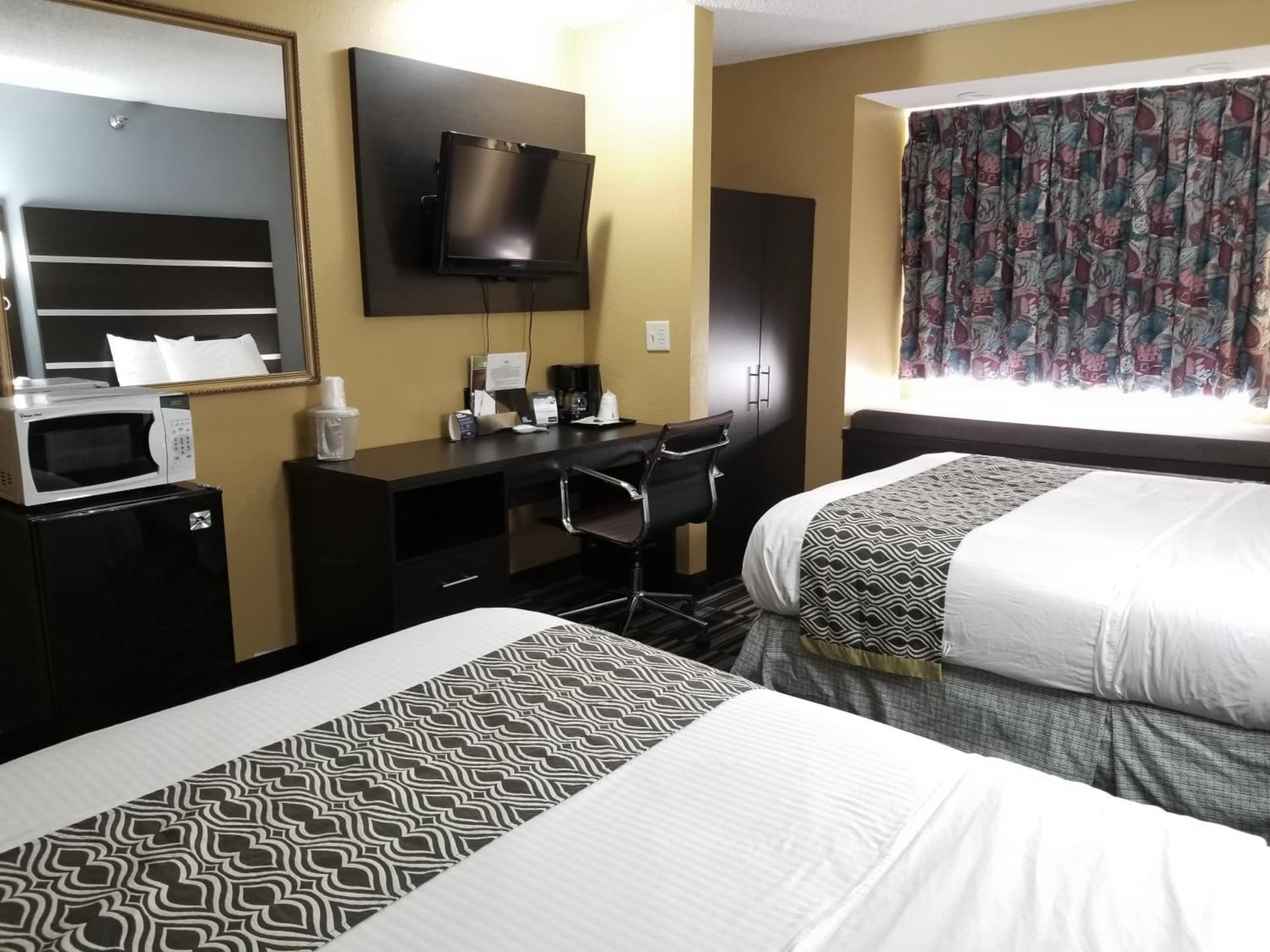 Microtel Inn & Suites by Wyndham Riverside gallery photo in Dayton, OH — image 26